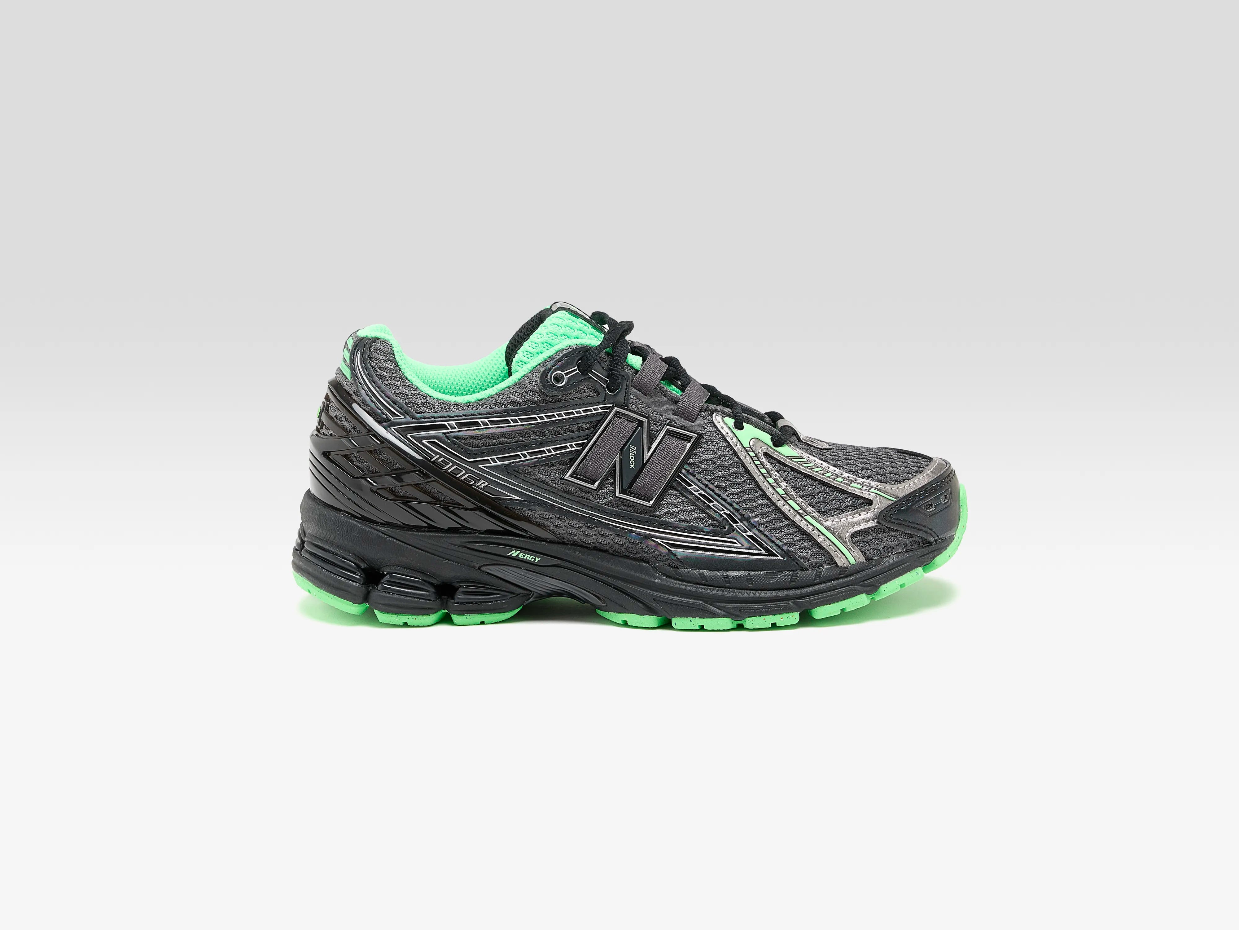 1906R for Women  (252 / W / BLACK)