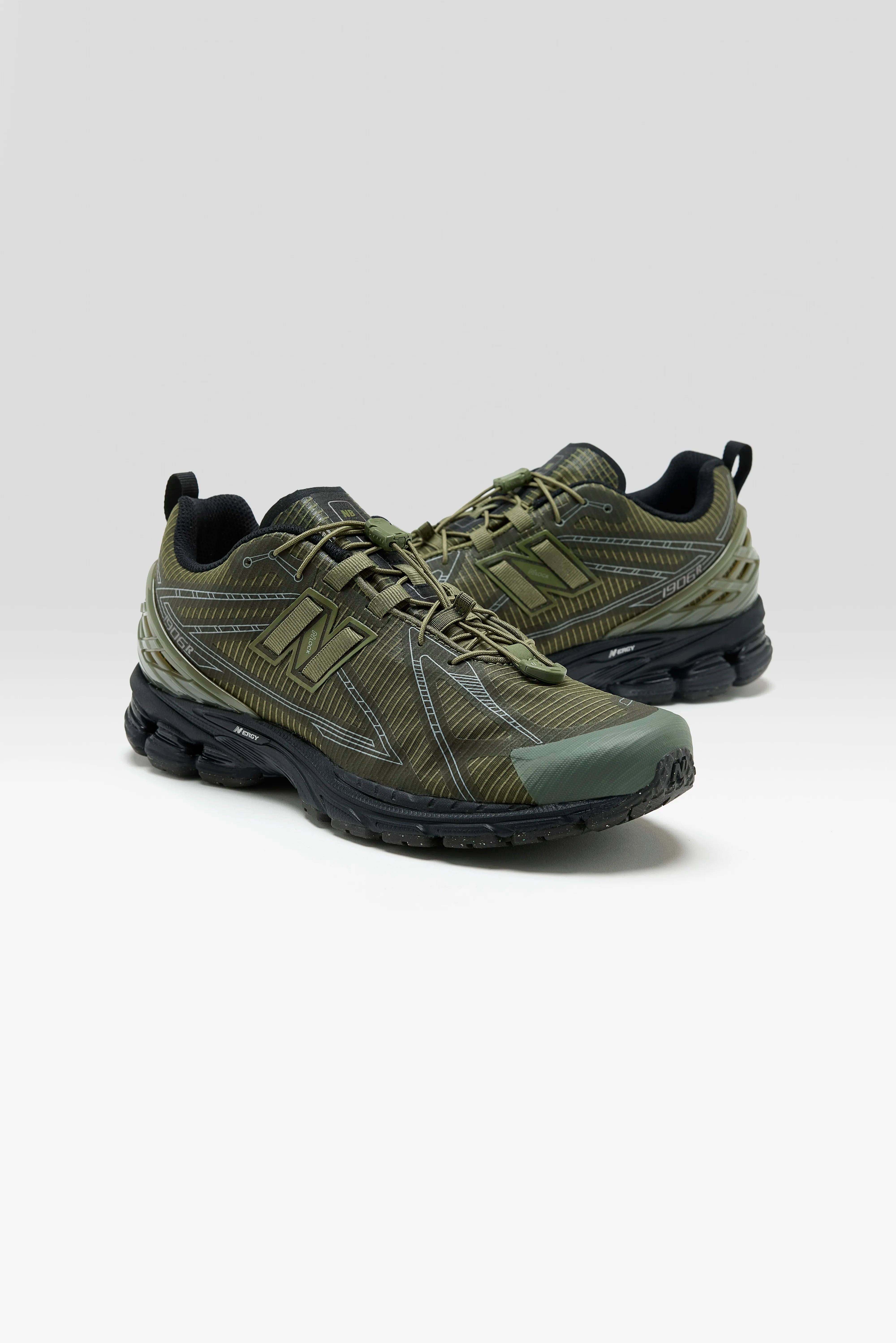 1906R for Men  (252 / M / GREEN)