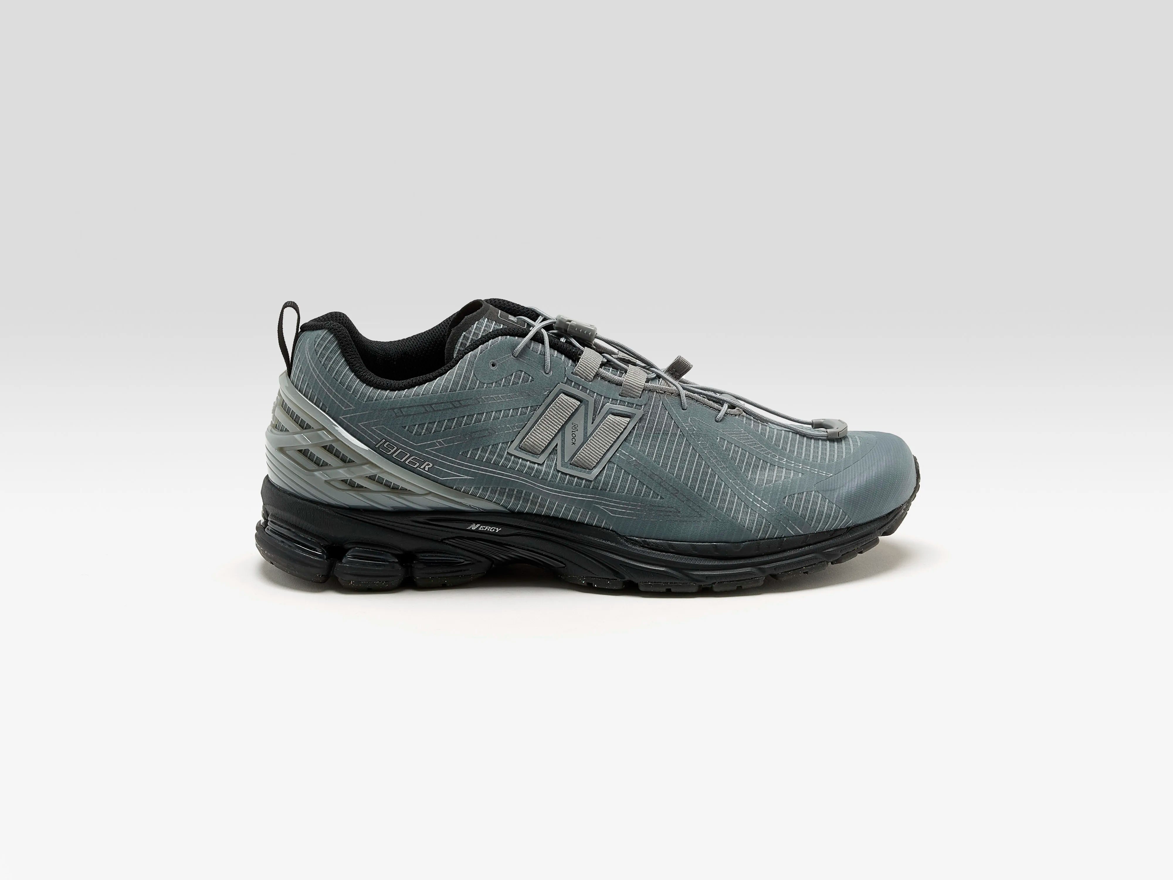 1906R for Men  (252 / M / GREY)