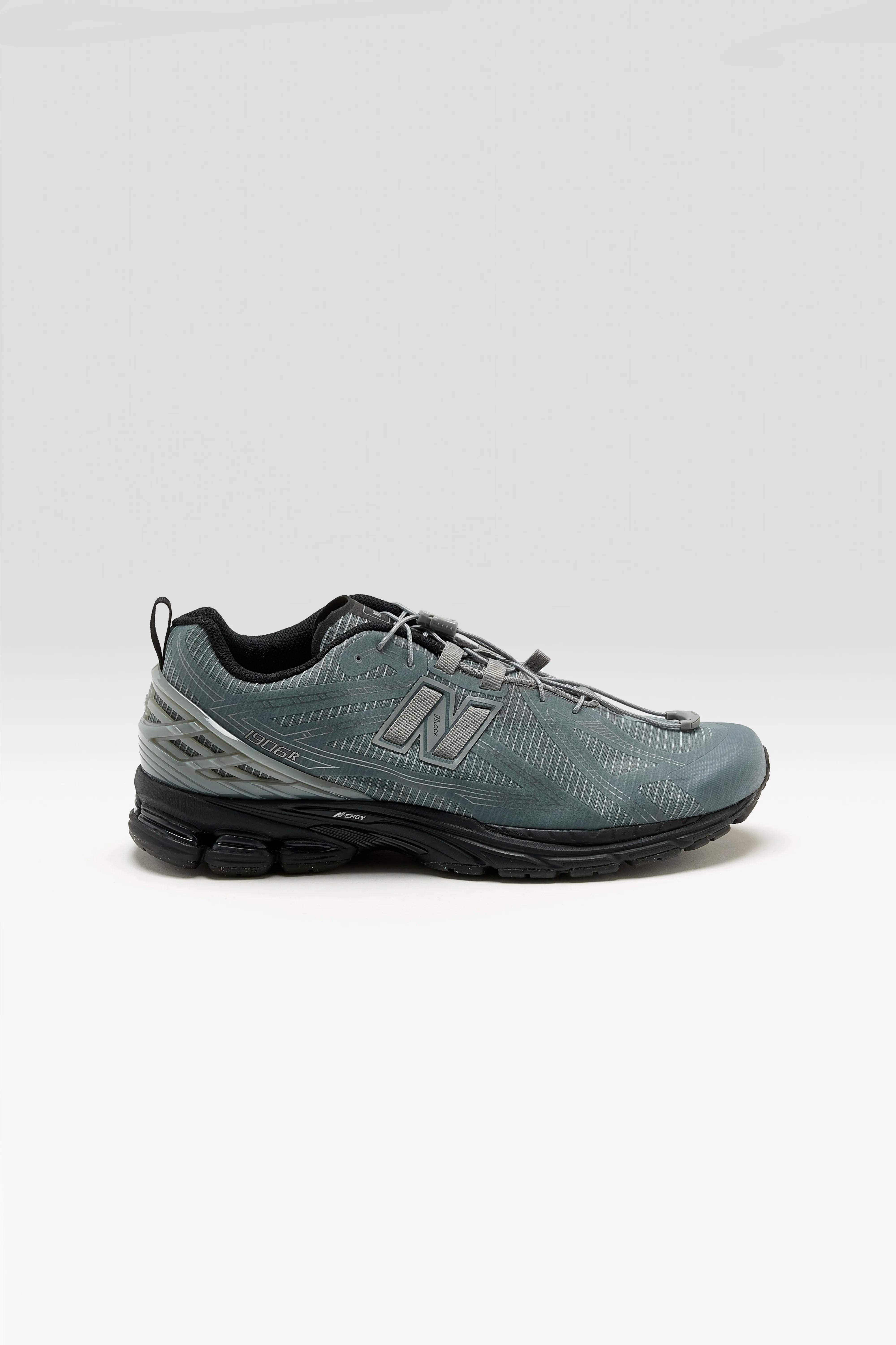 1906R for Men  (252 / M / GREY)