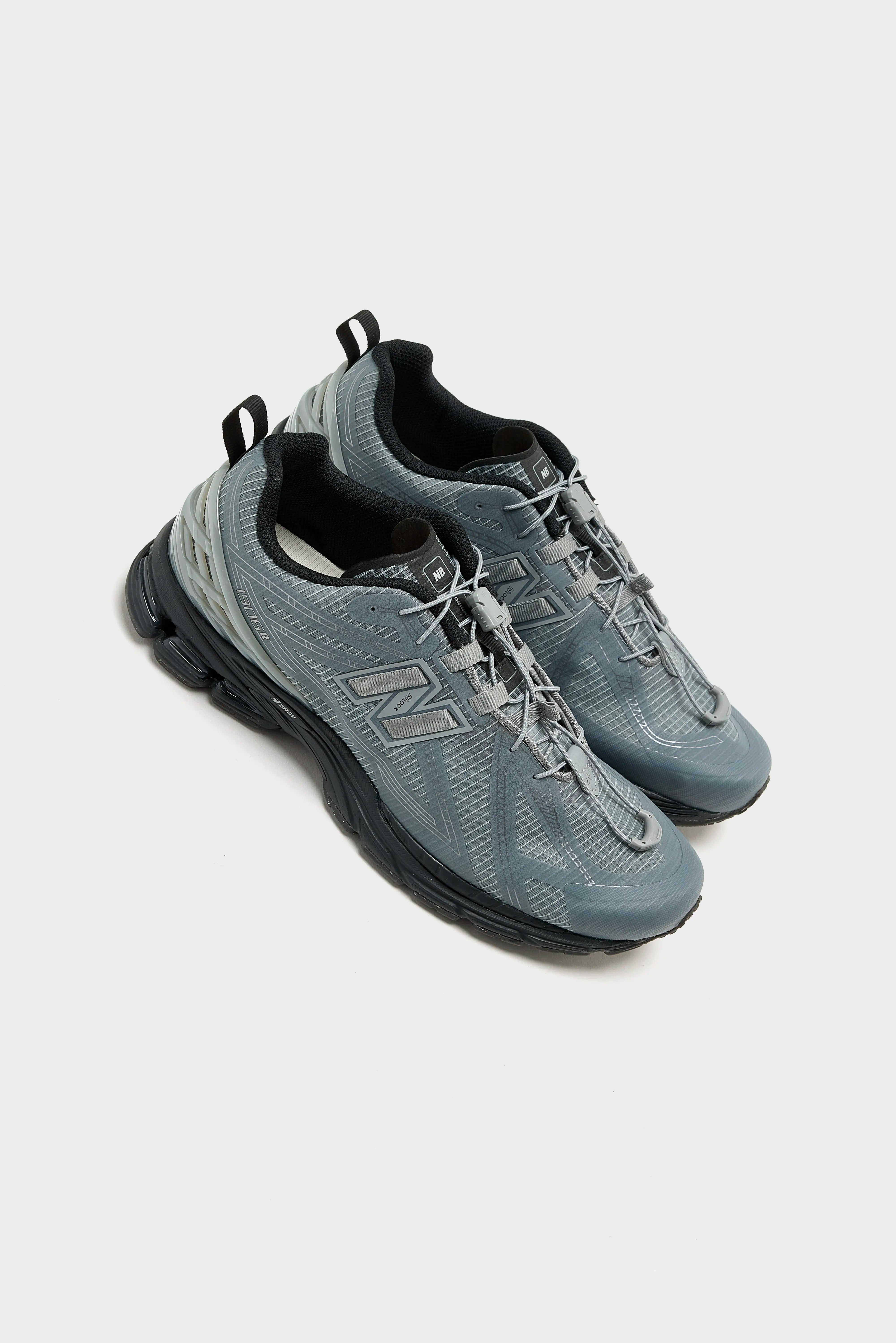 1906R for Men  (252 / M / GREY)