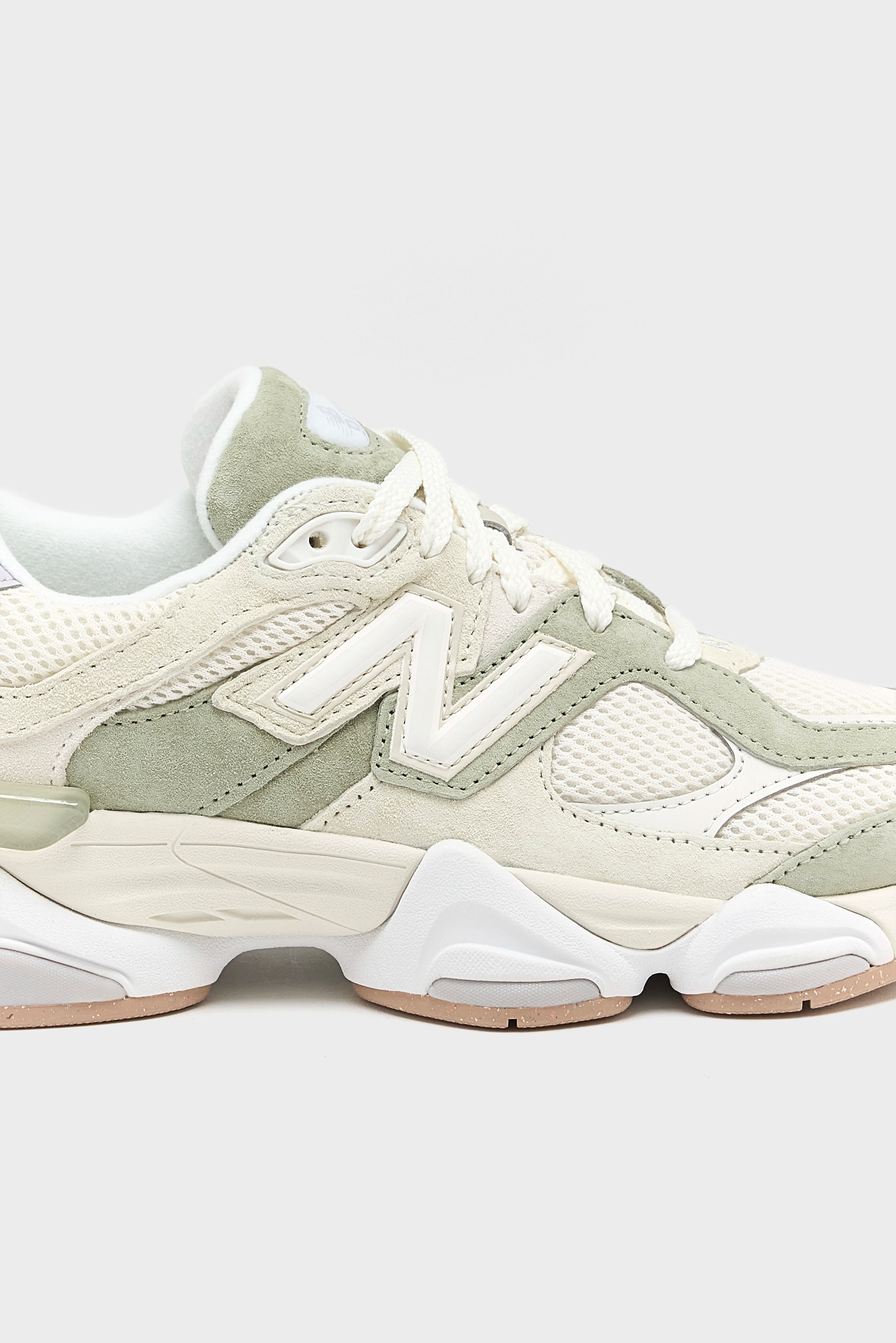 9060 for Women (252 / W / GREEN)