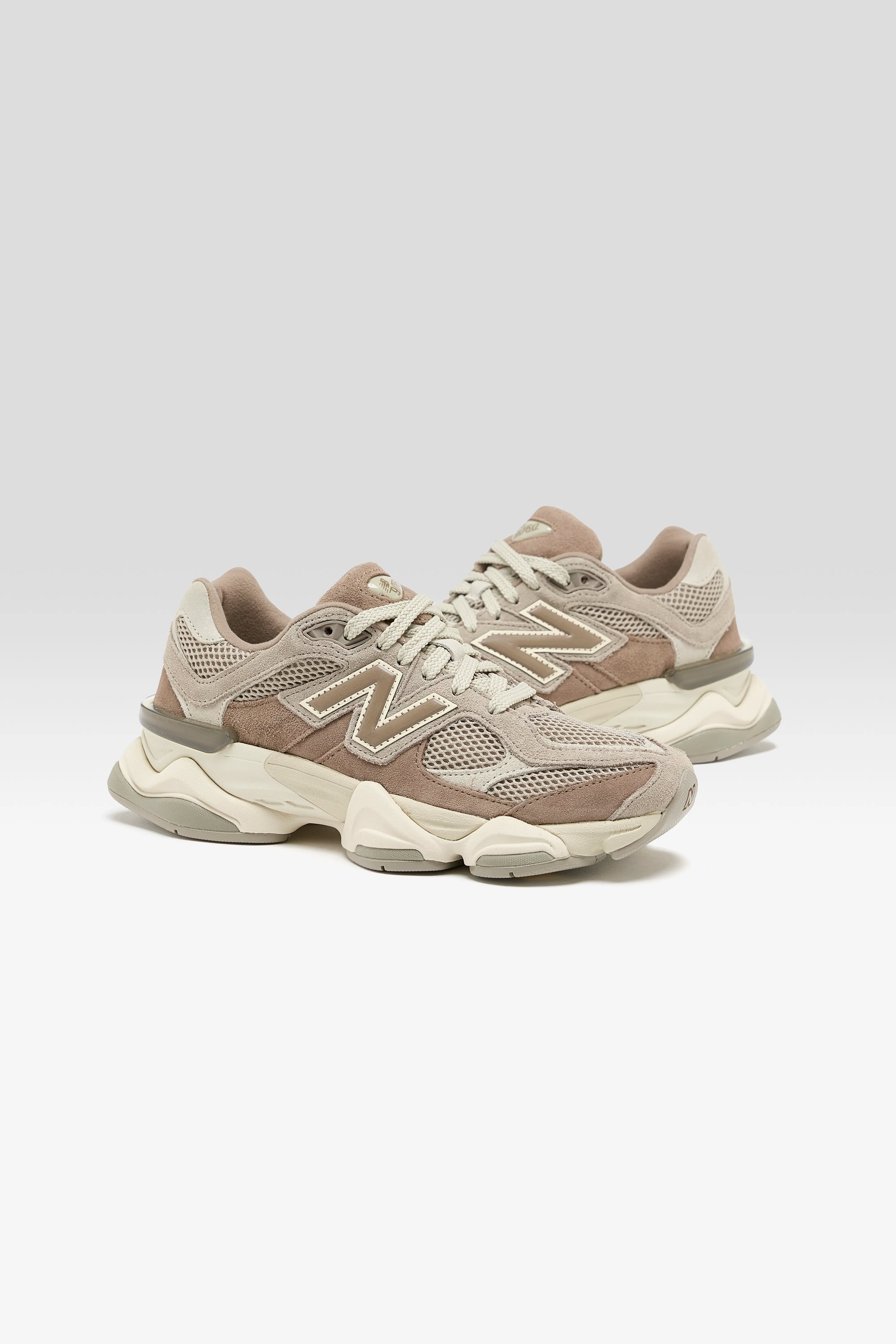 9060 pour Femmes (252 / W / BROWN)