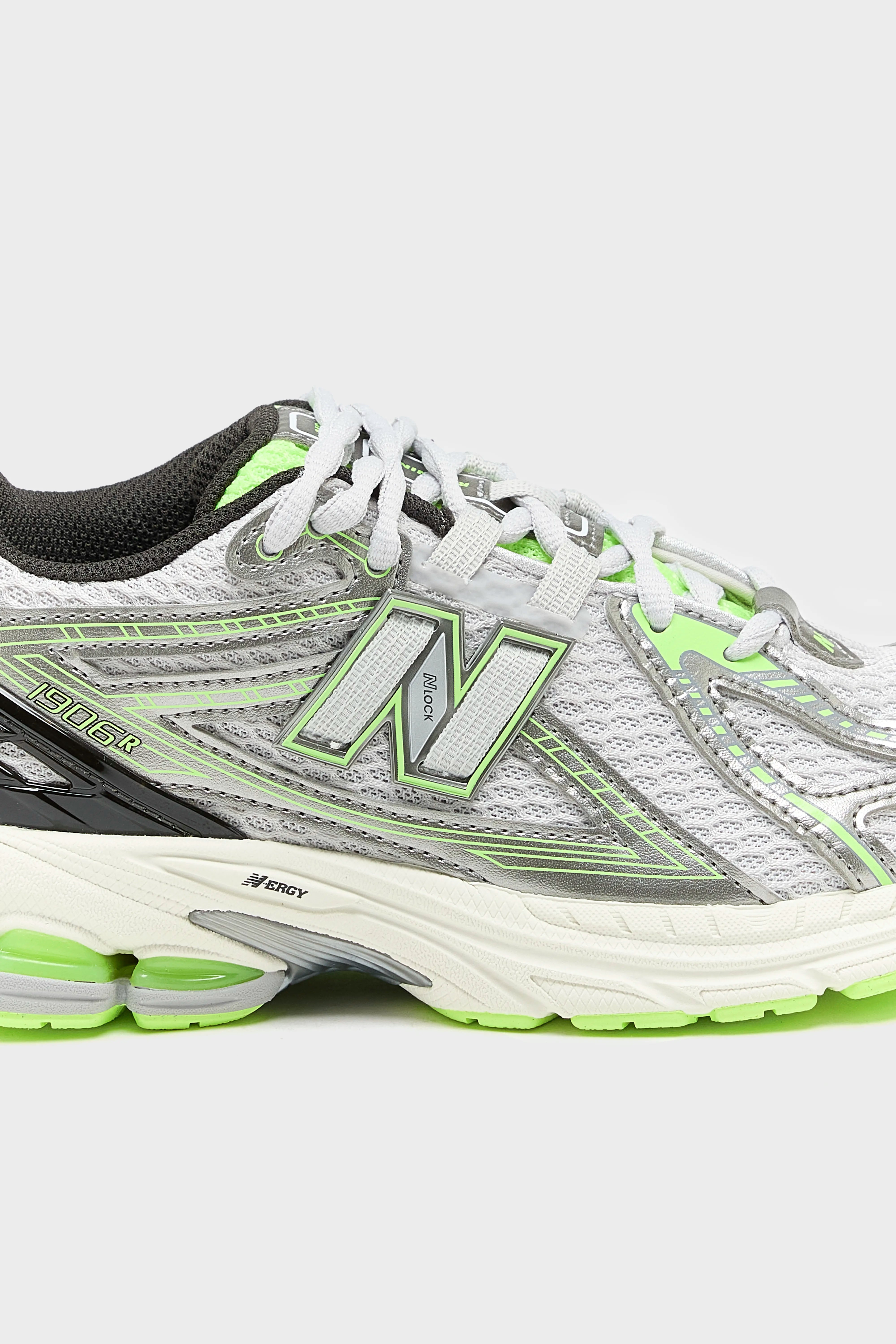 1906 pour Juniors (252 / B / SILVER)