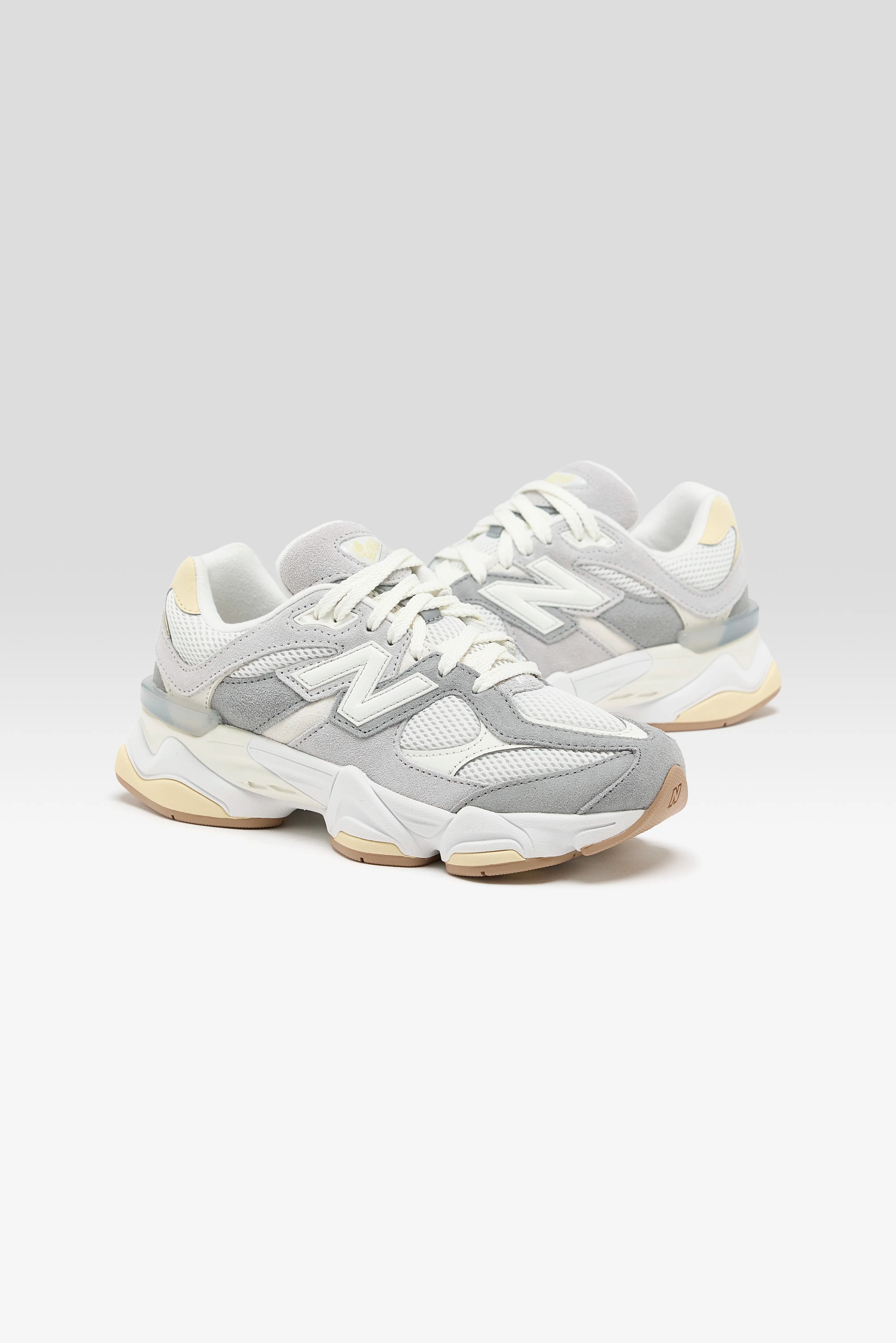 9060 pour Juniors (252 / B / GREY)