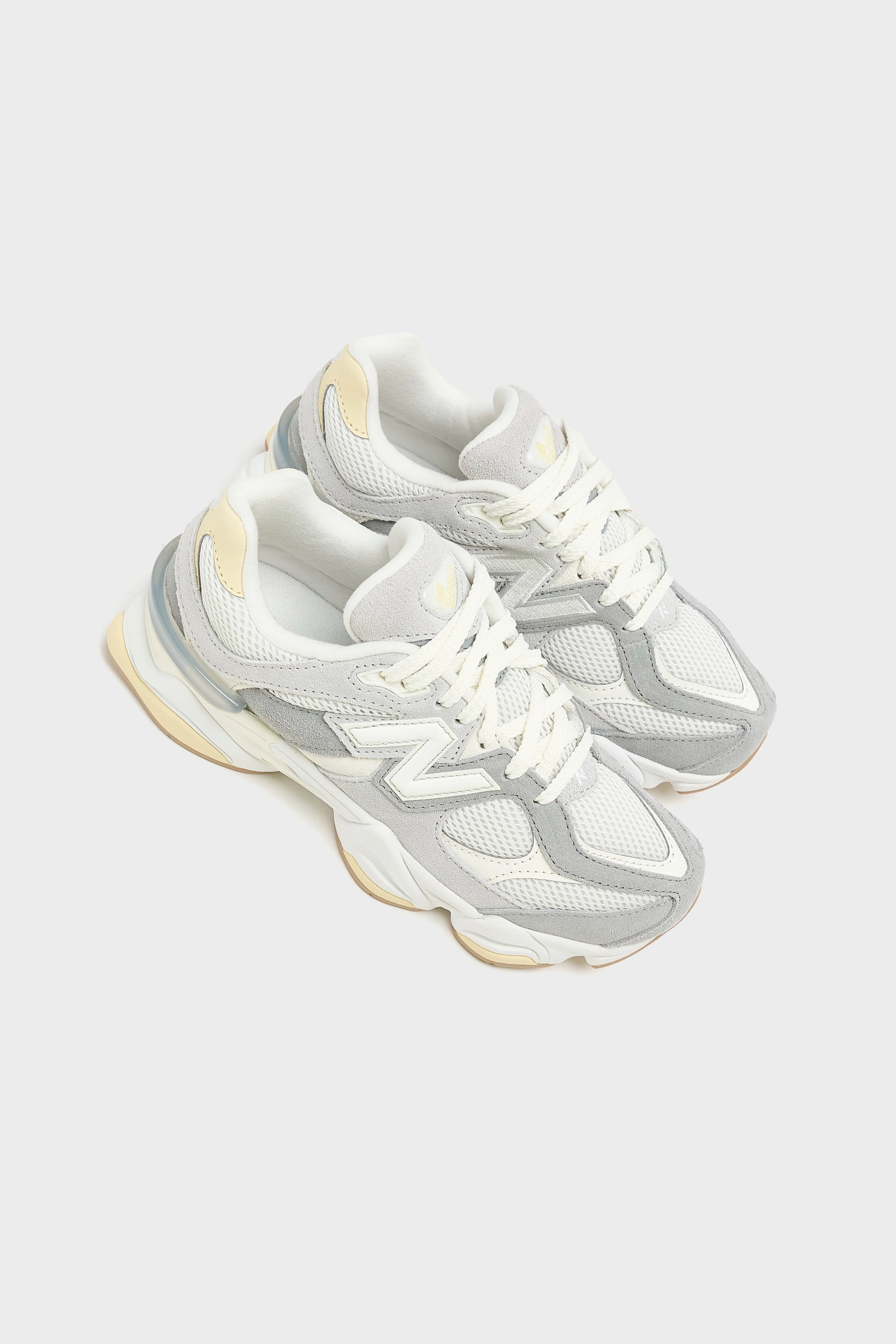 9060 pour Juniors (252 / B / GREY)