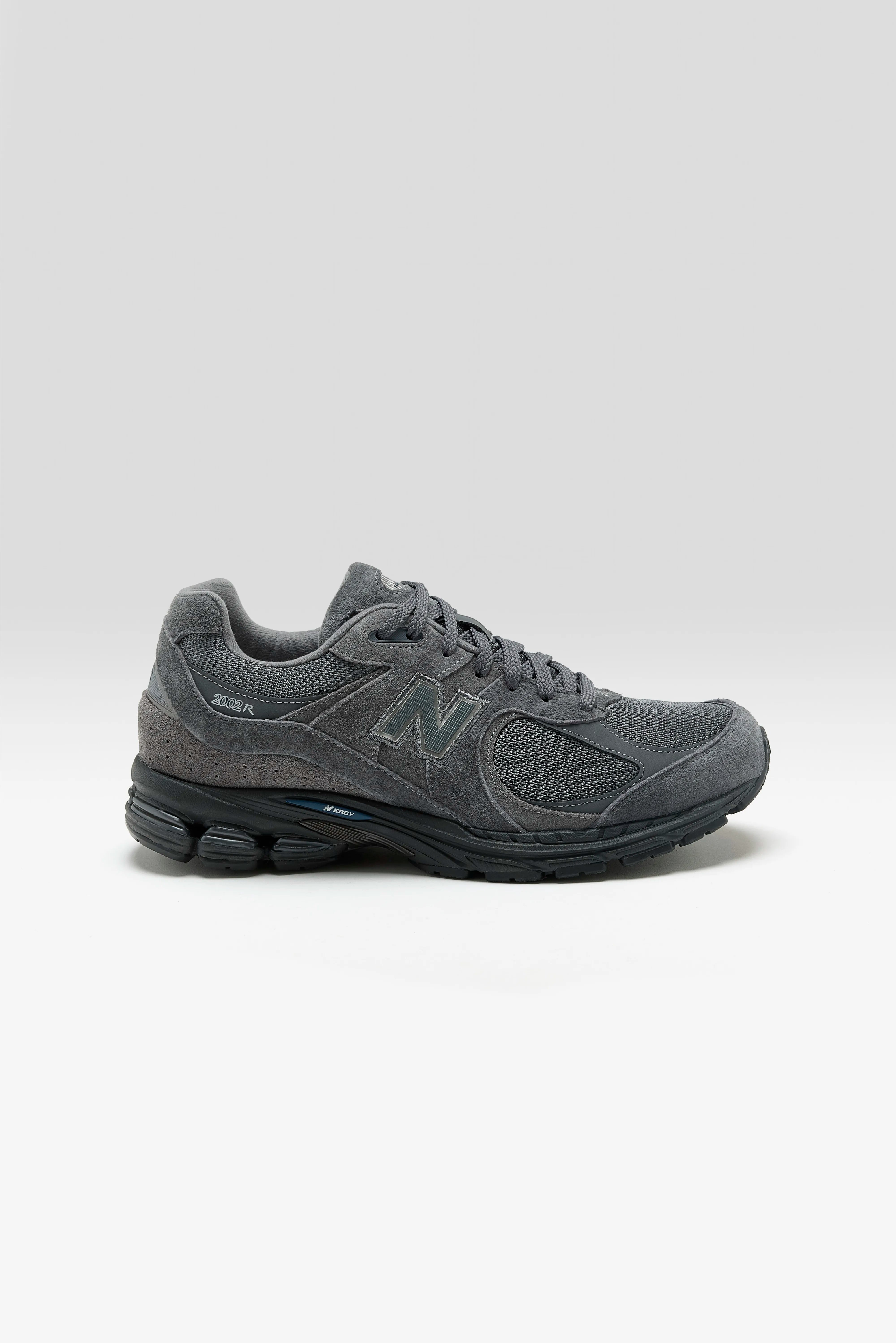 2002R for Men (252 / M / GREY)