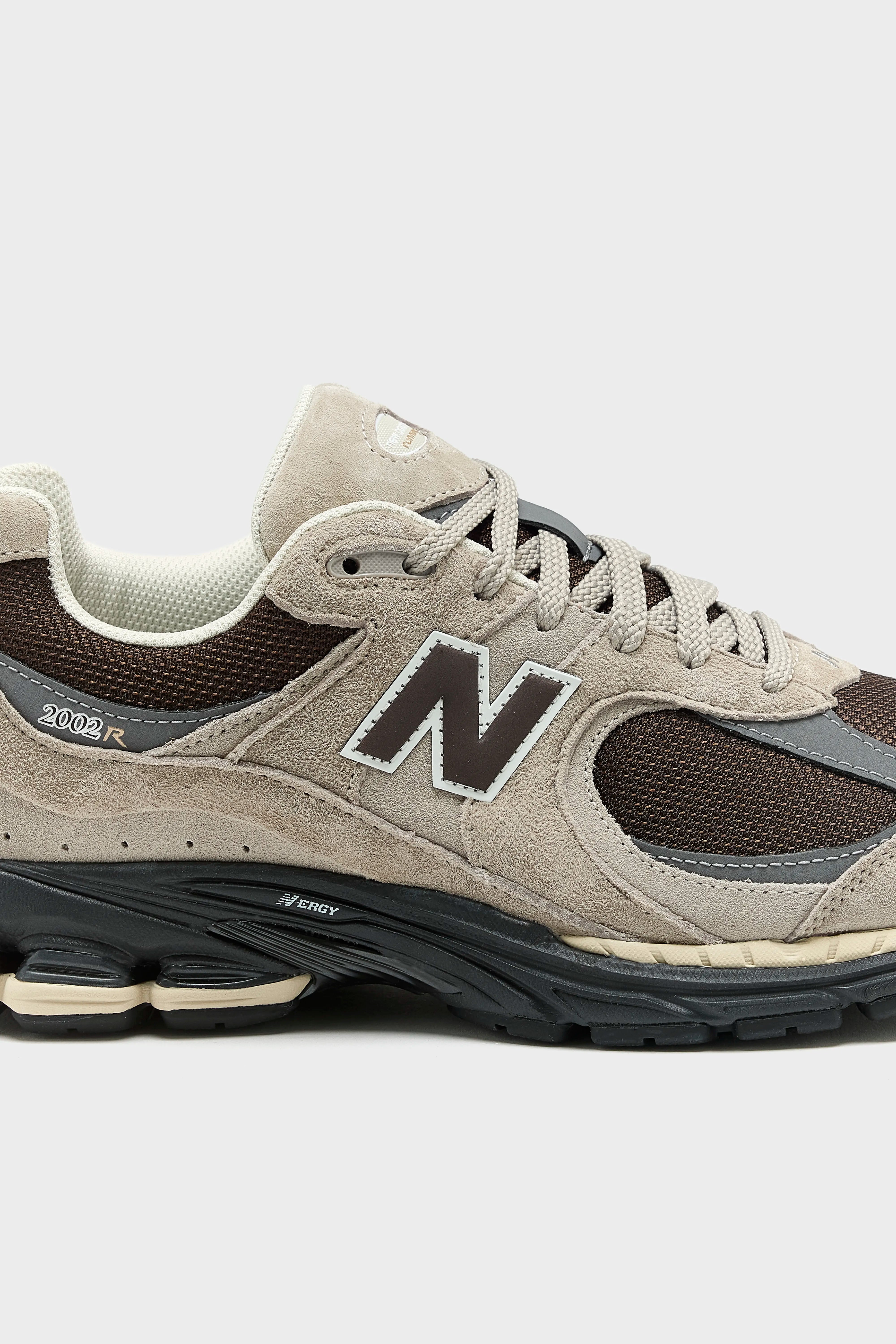 2002R voor Mannen (252 / M / BEIGE)