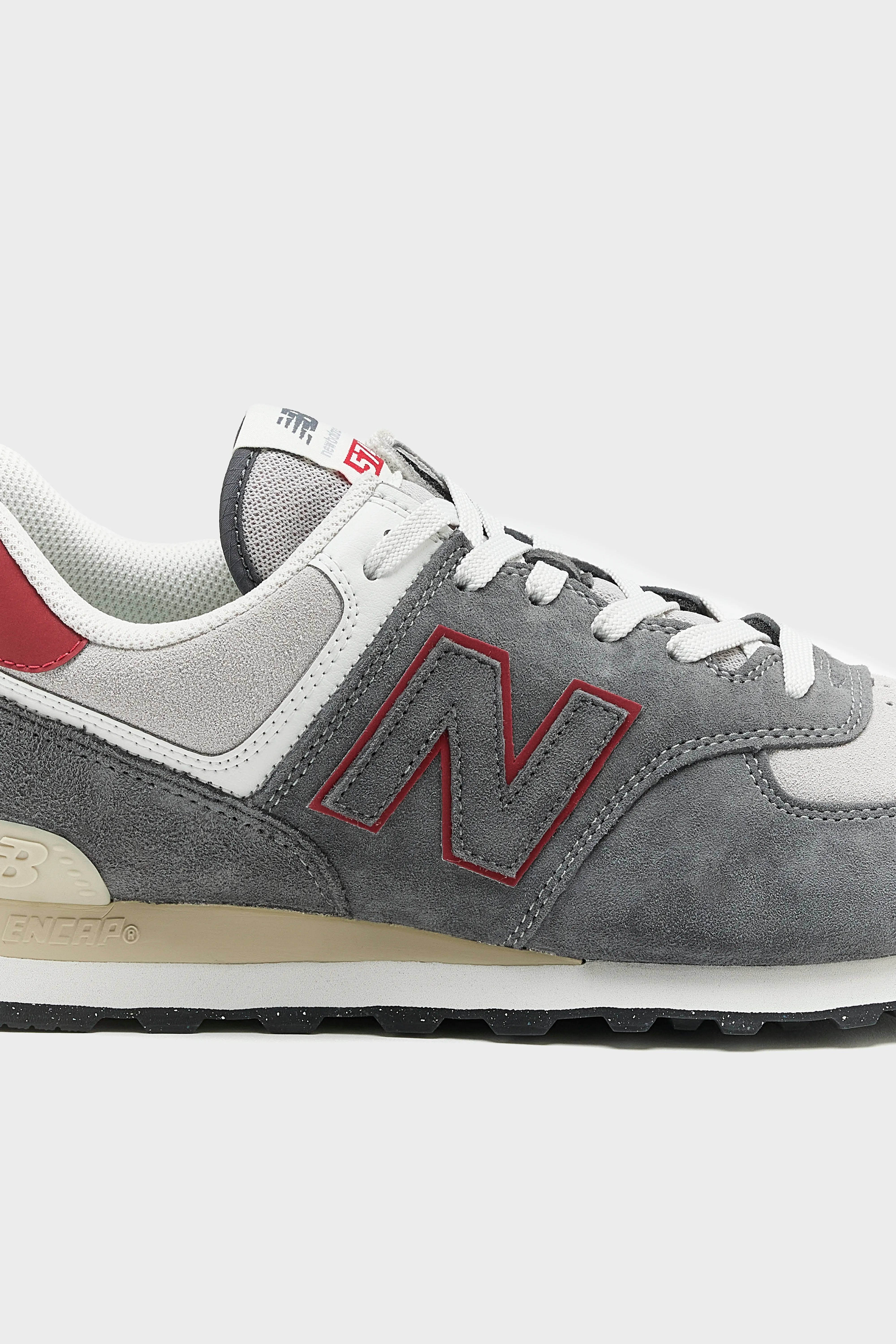 574 pour Hommes  (252 / M / GREY)