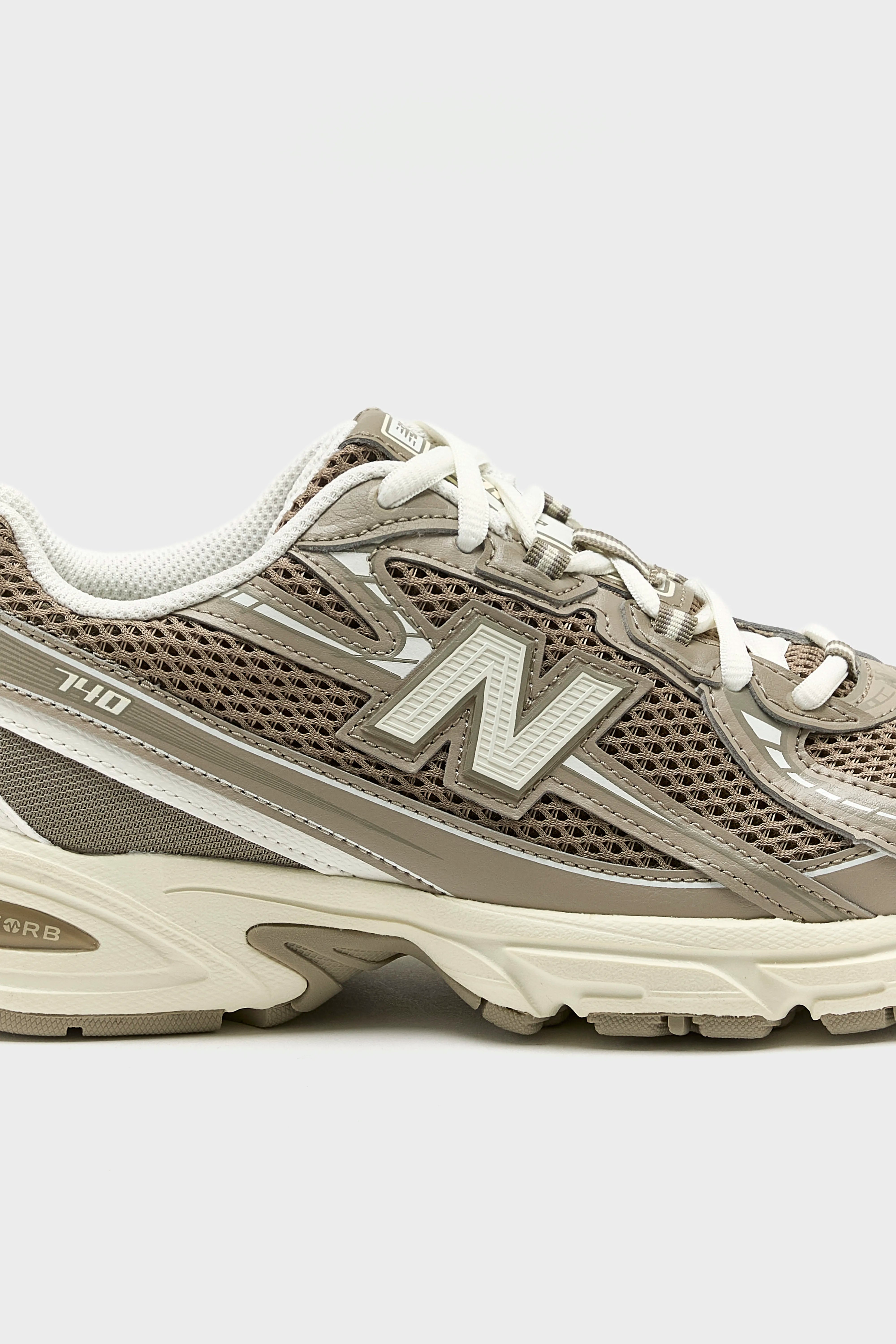 740 voor Vrouwen (252 / W / WHITE)