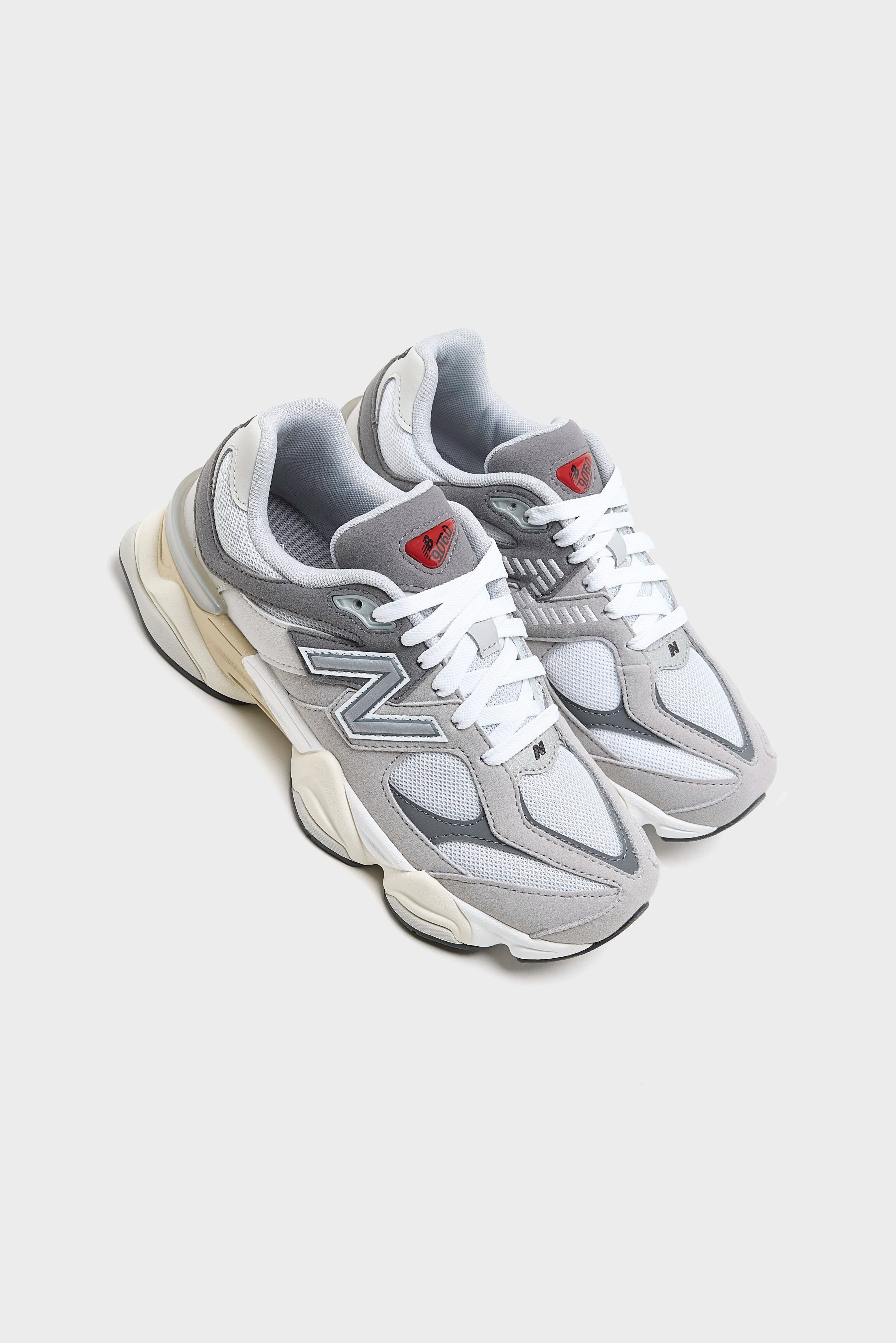 9060 for Juniors (261 / B / CLOUD)