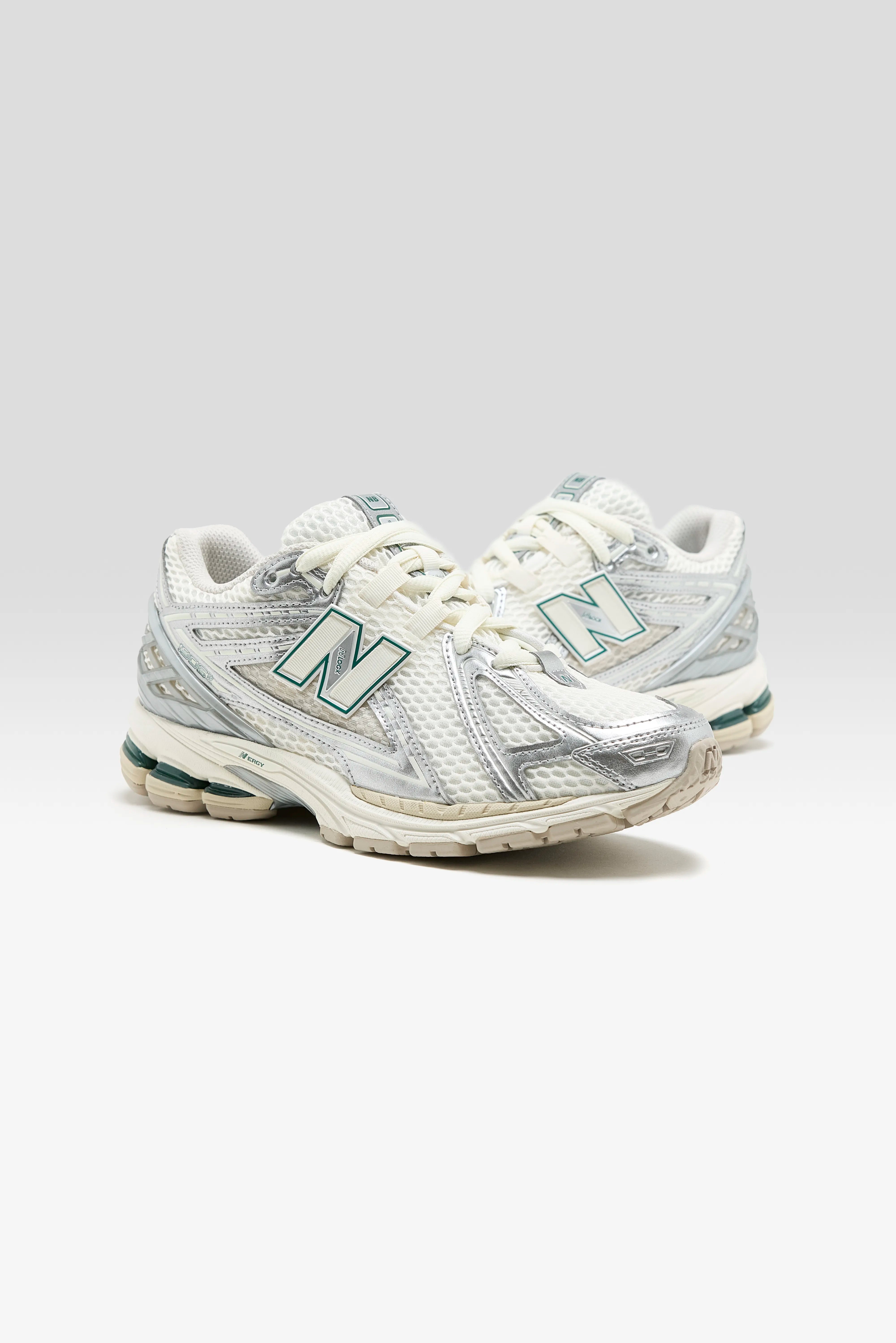 1906R voor Dames (261 / W / SILVER)