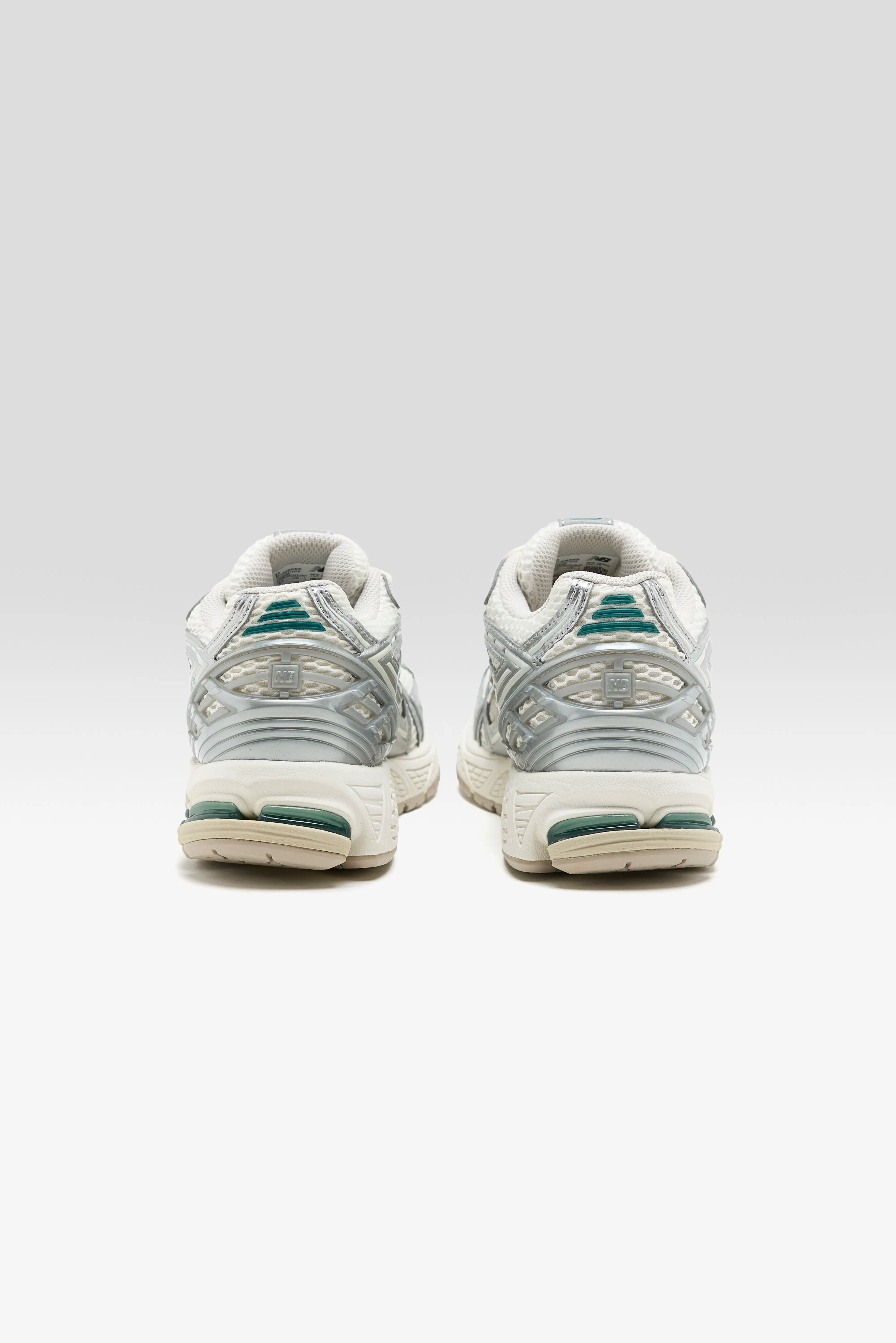 1906R voor Dames (261 / W / SILVER)