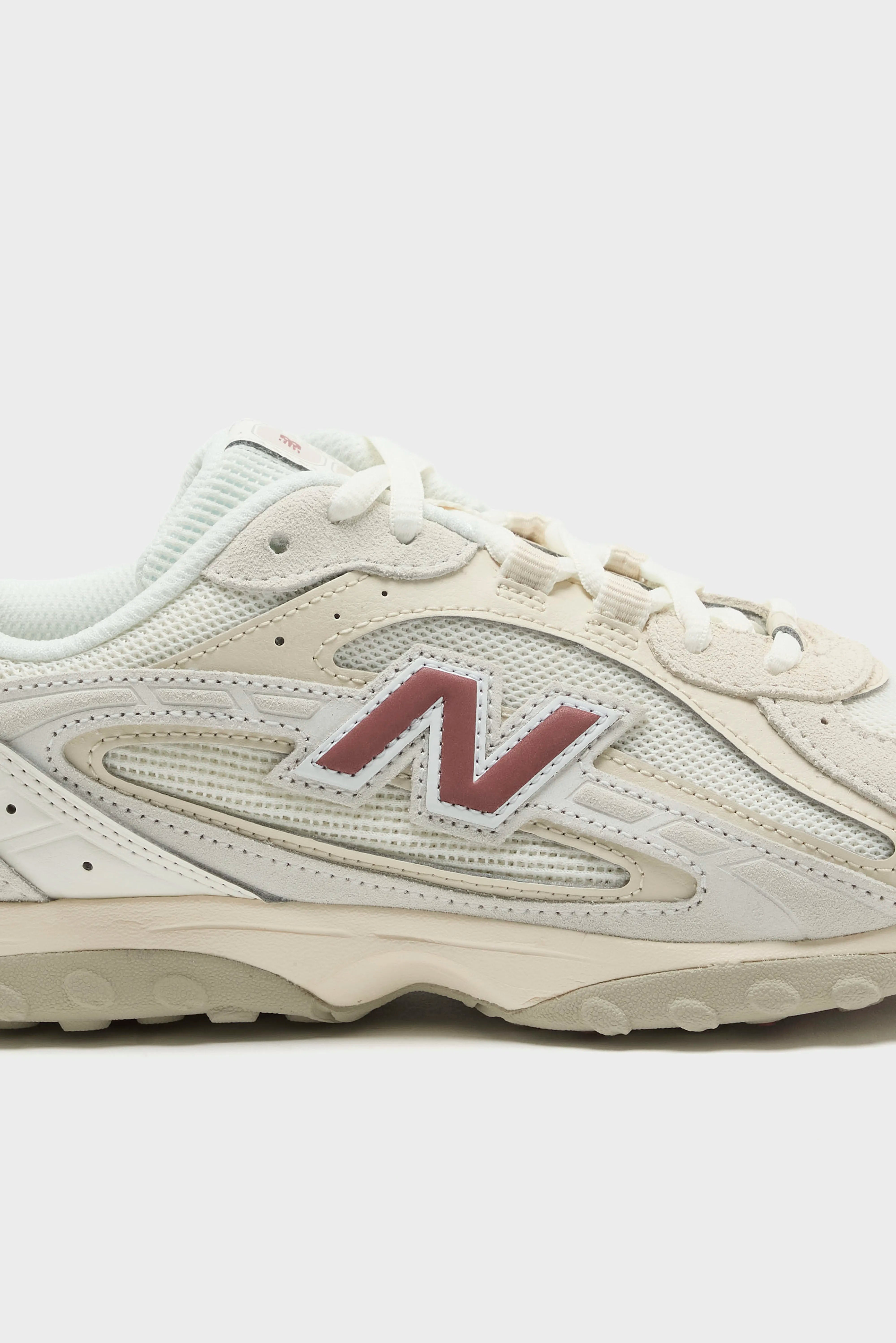 204L for Women (261 / W / REDWOOD)