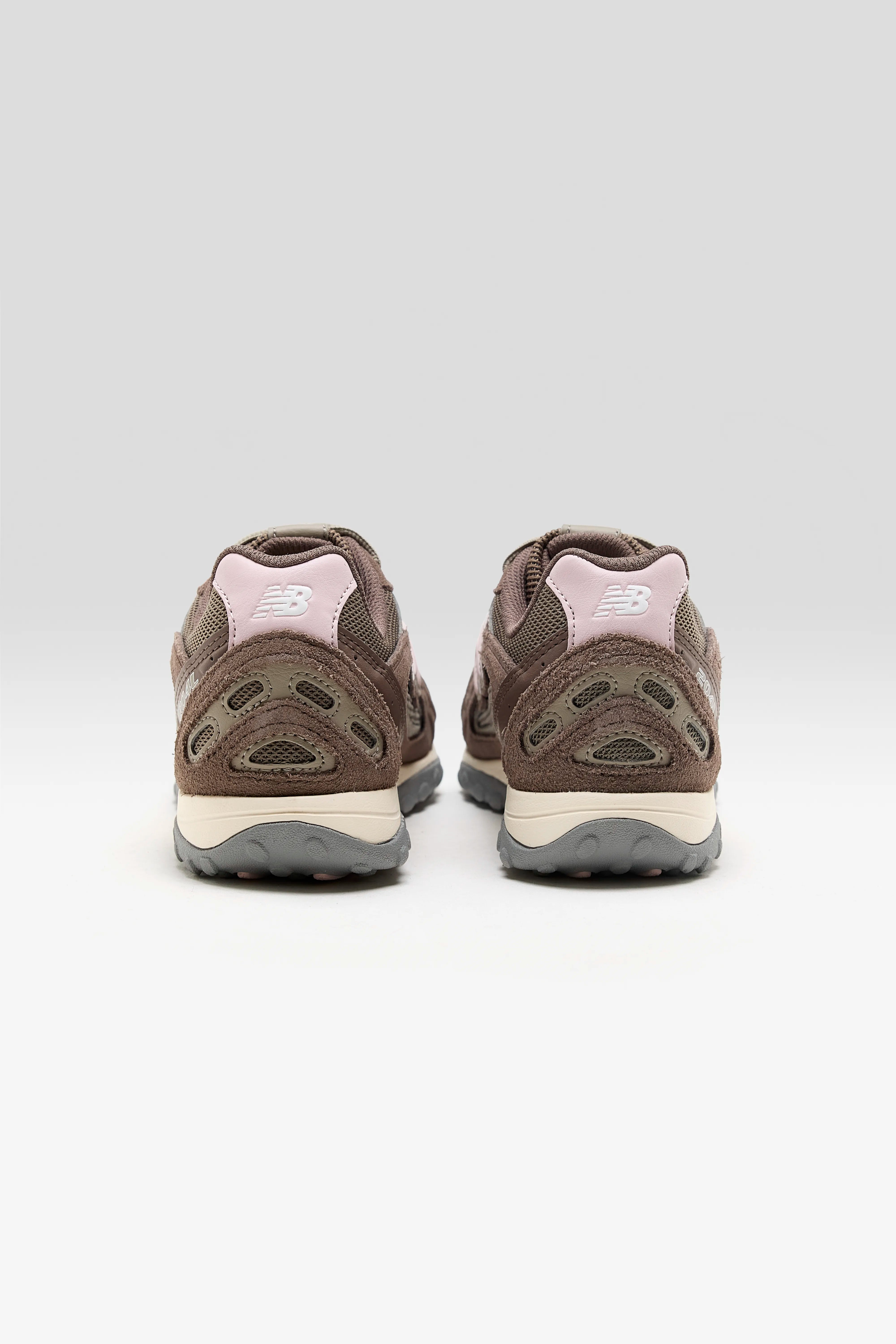 204L pour Femme (261 / W / BROWN)