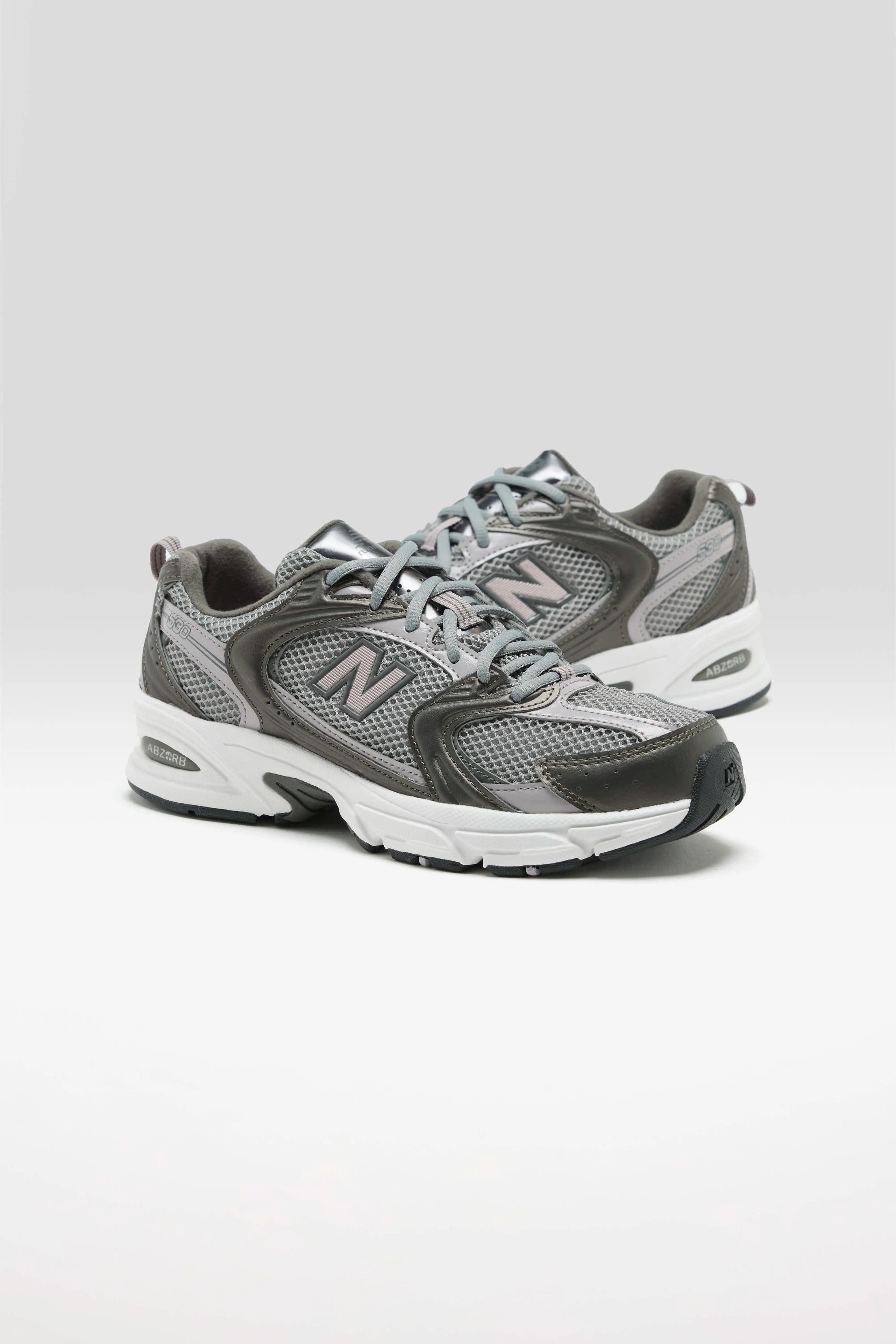 530 voor dames (261 / W / GUN METAL)