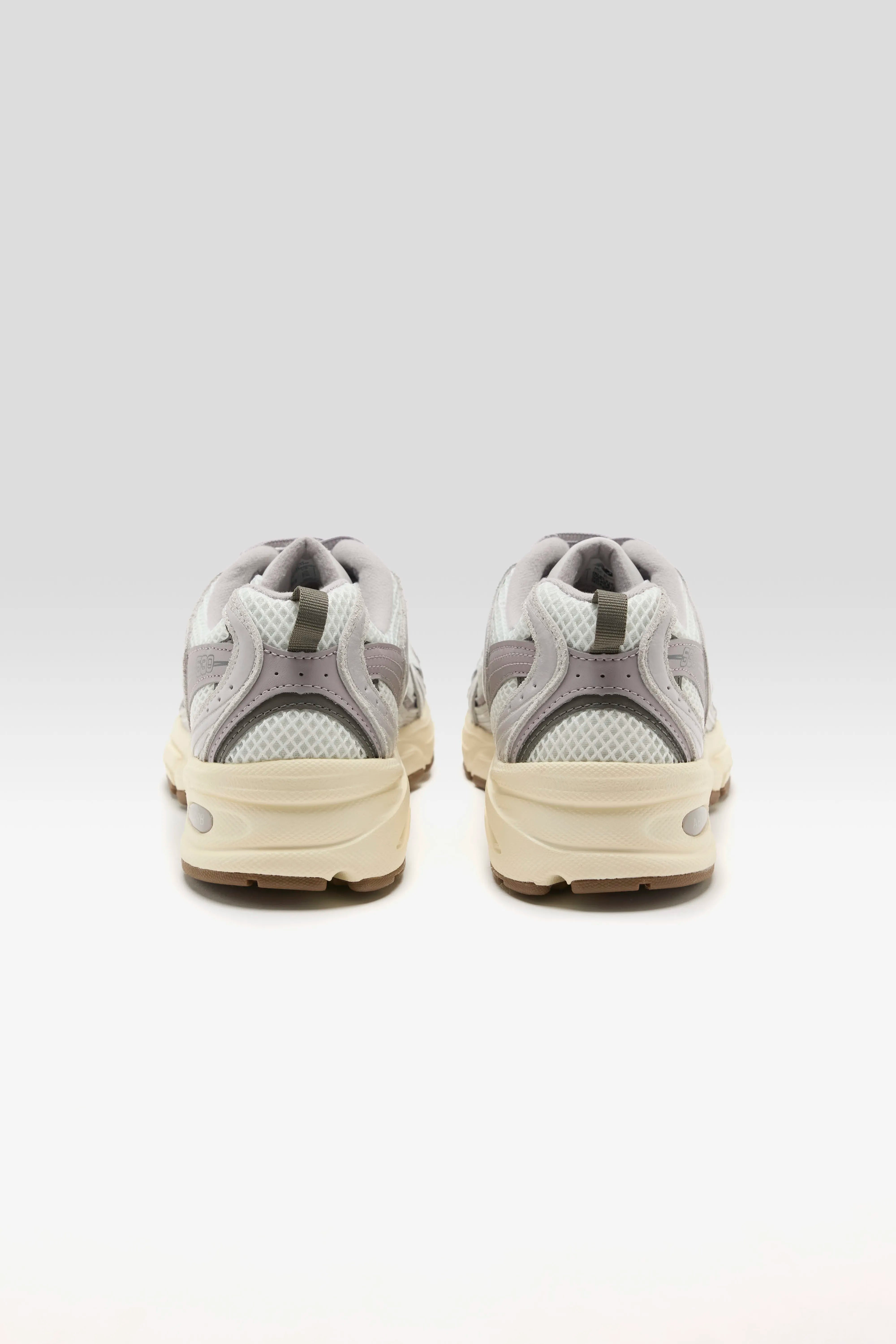 530 for Women (261 / W / TRUFFLE)