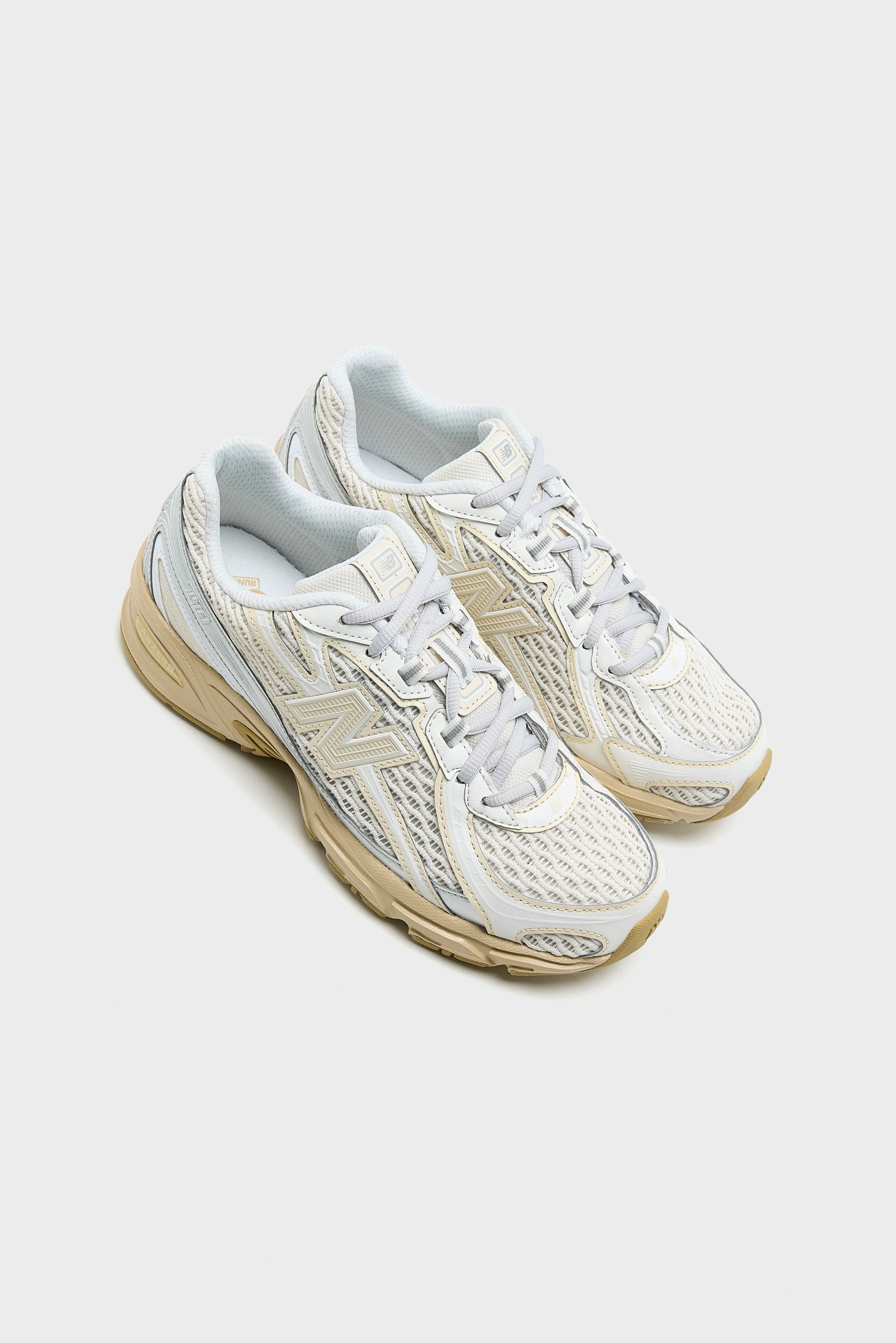 740 pour Femme (261 / W / OFF WHITE)