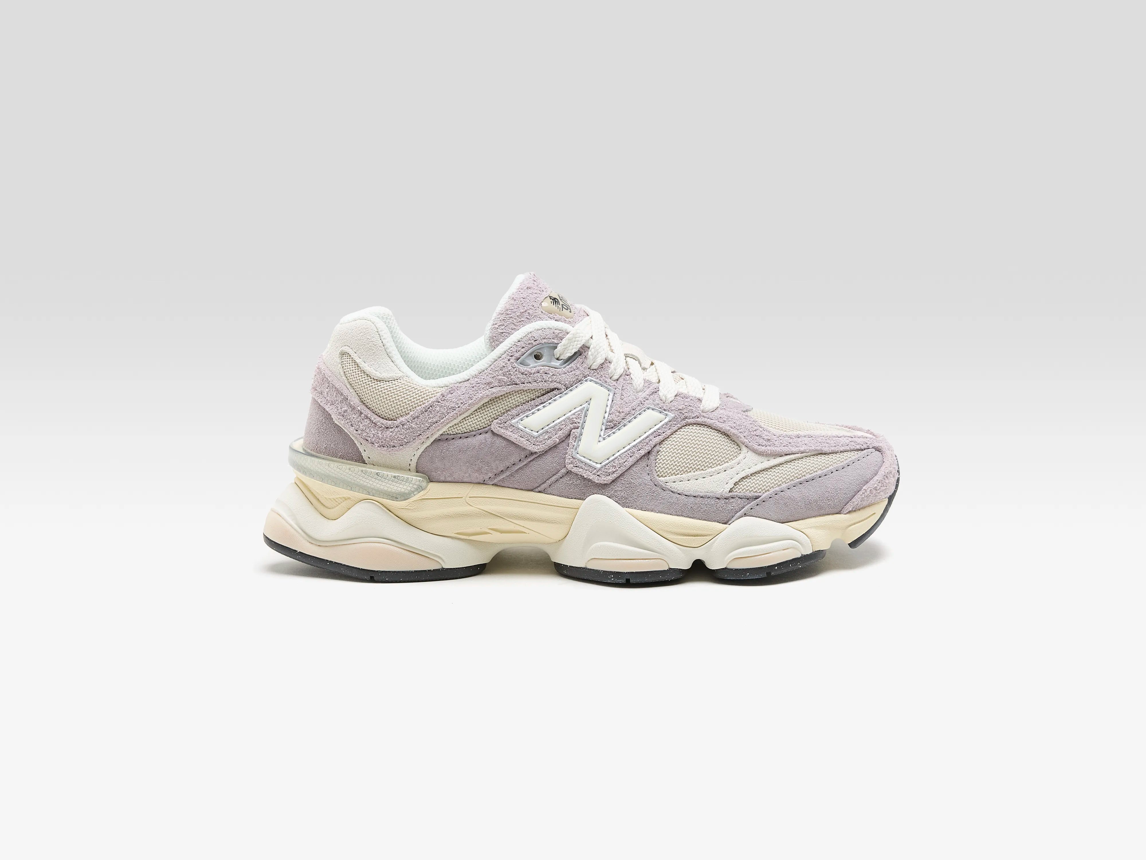9060 pour Femme (261 / W / GREY)