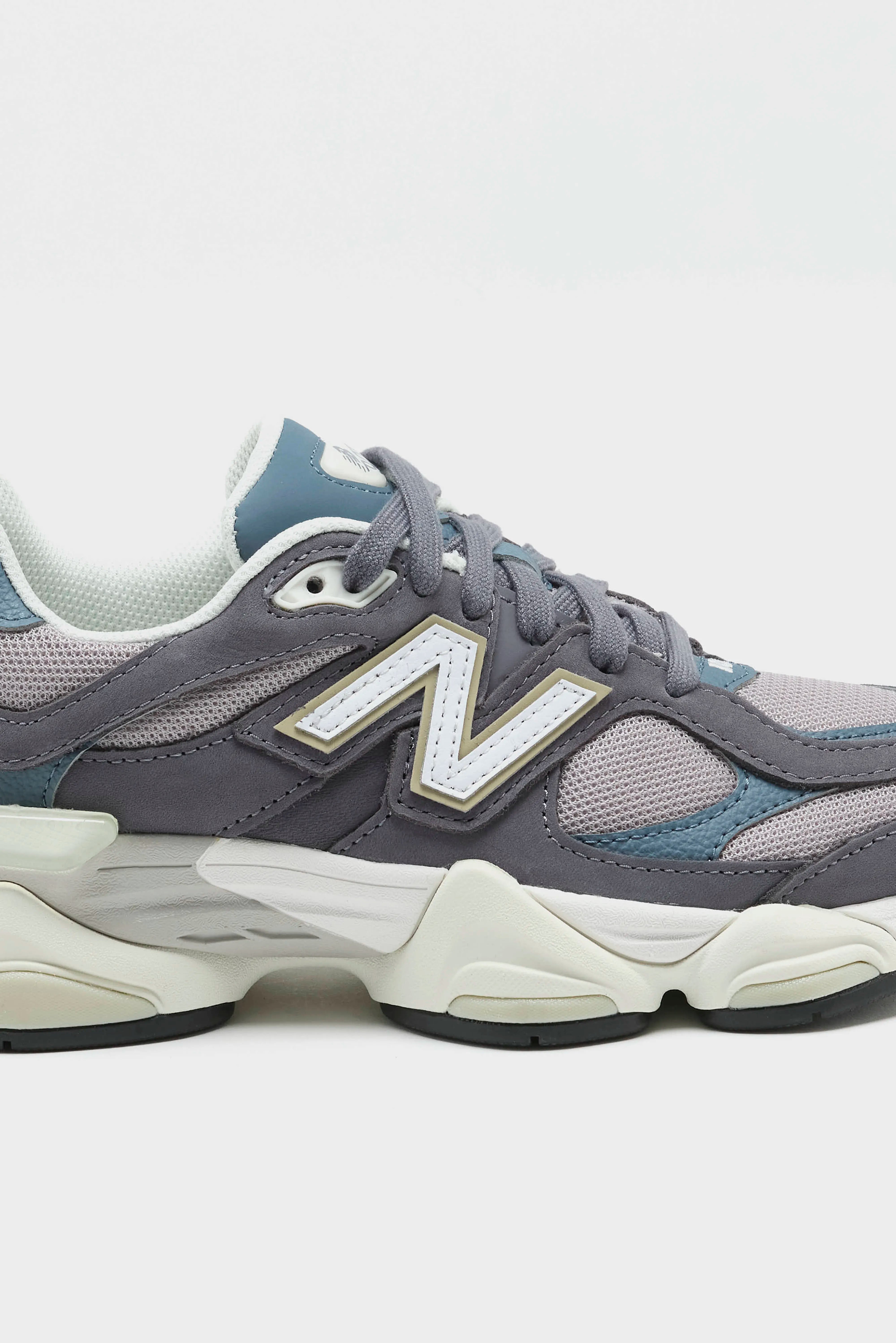 9060 voor dames (261 / W / NIGHT SHADOW)
