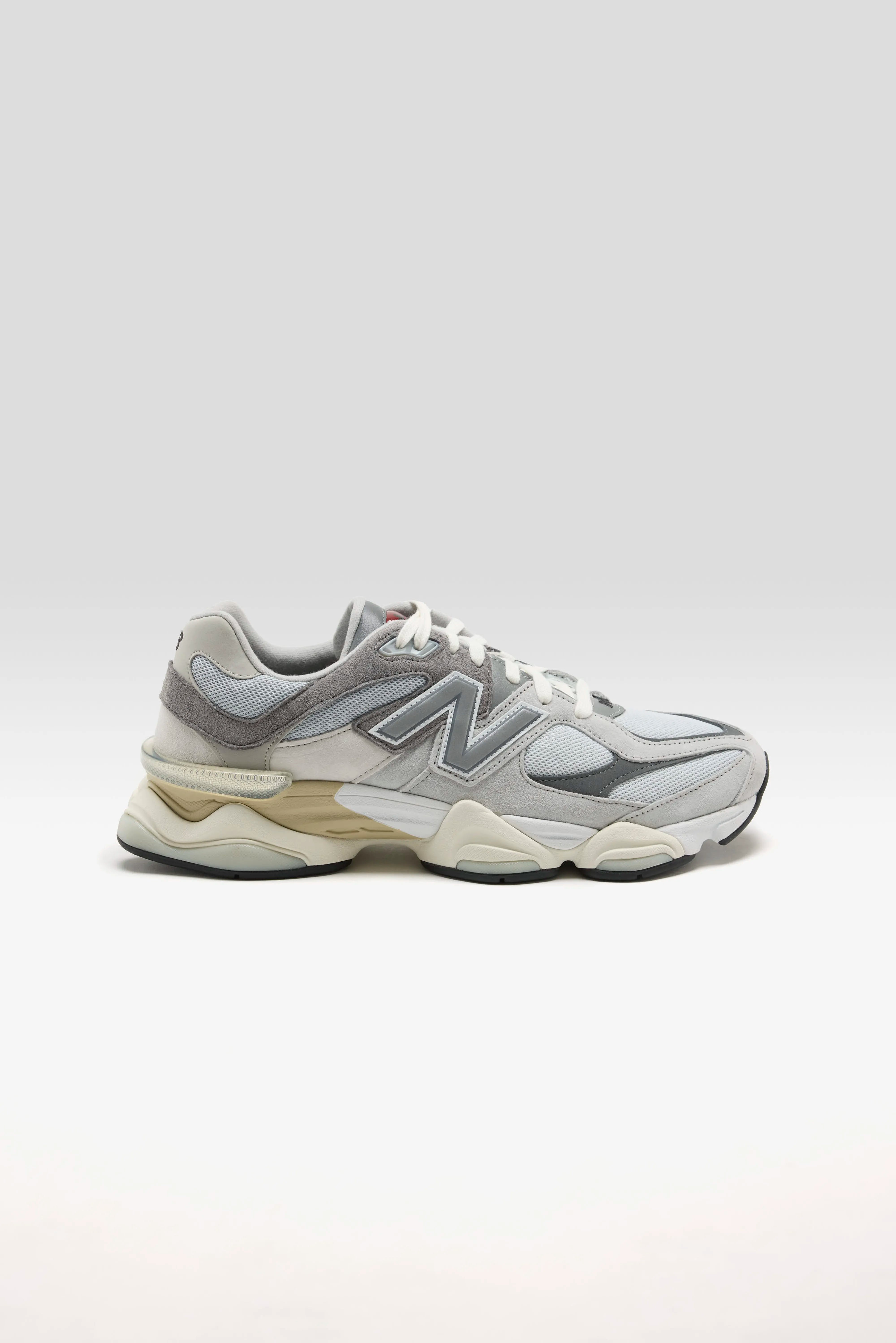 9060 voor heren (261 / M / CLOUD)