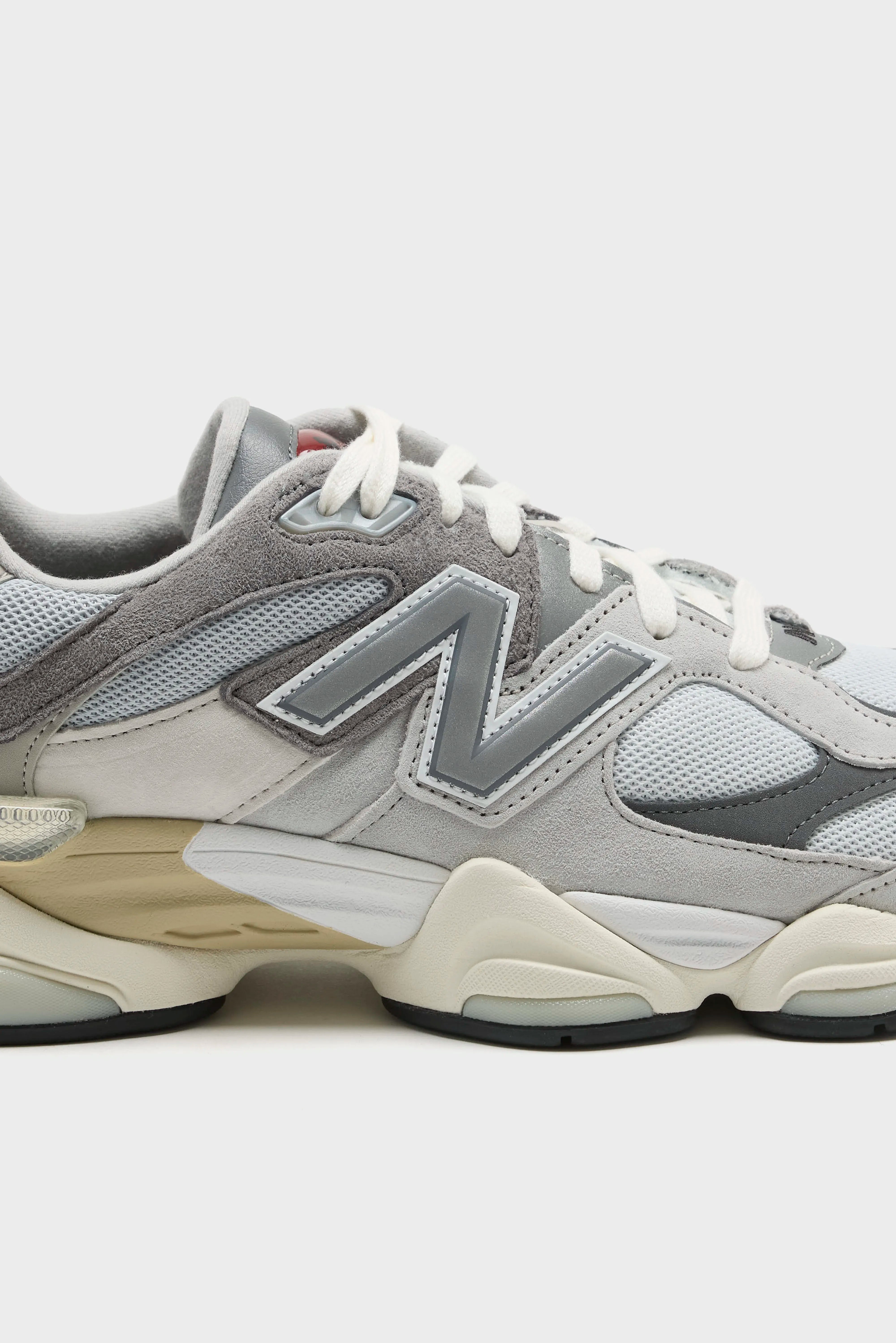 9060 voor Heren (261 / M / CLOUD)