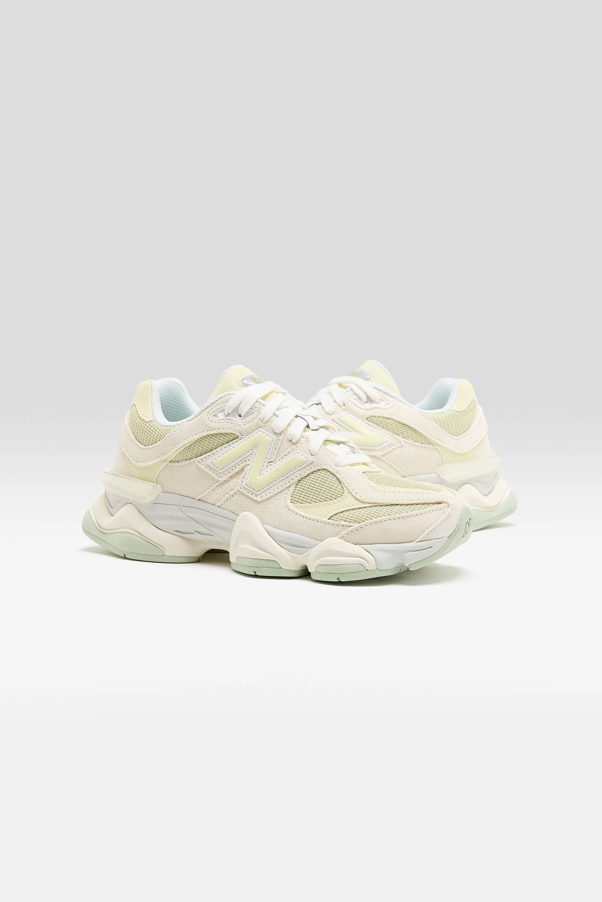 9060 for Women (262 / W / BEIGE)