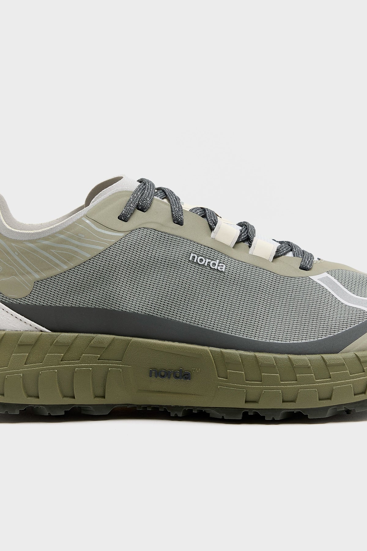 001A for Men (262 / M / GREY)