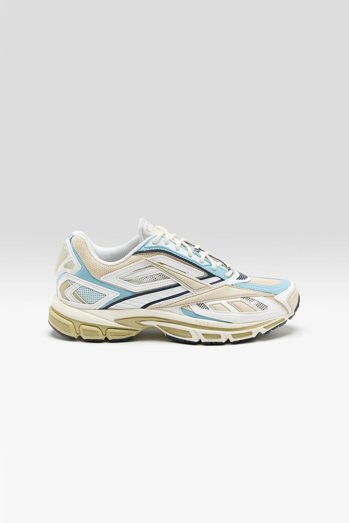 Premier Road Ultra for Women (251 / W / BEIGE)