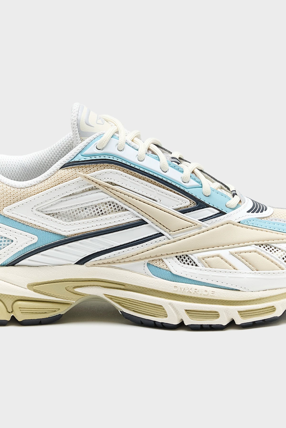 Premier Road Ultra for Women (251 / W / BEIGE)