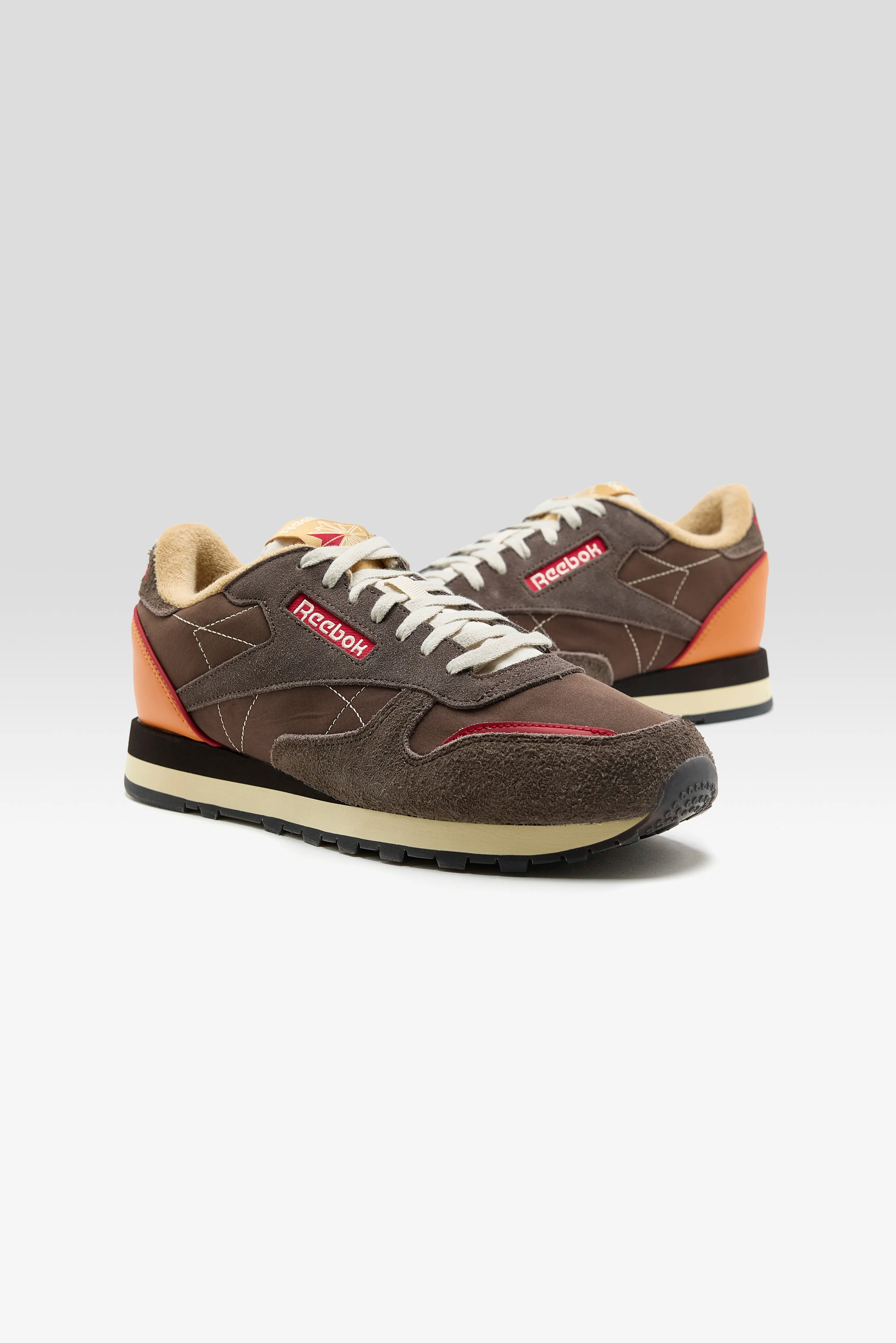 Classic Leather Premium pour Hommes (252 / M / BROWN)