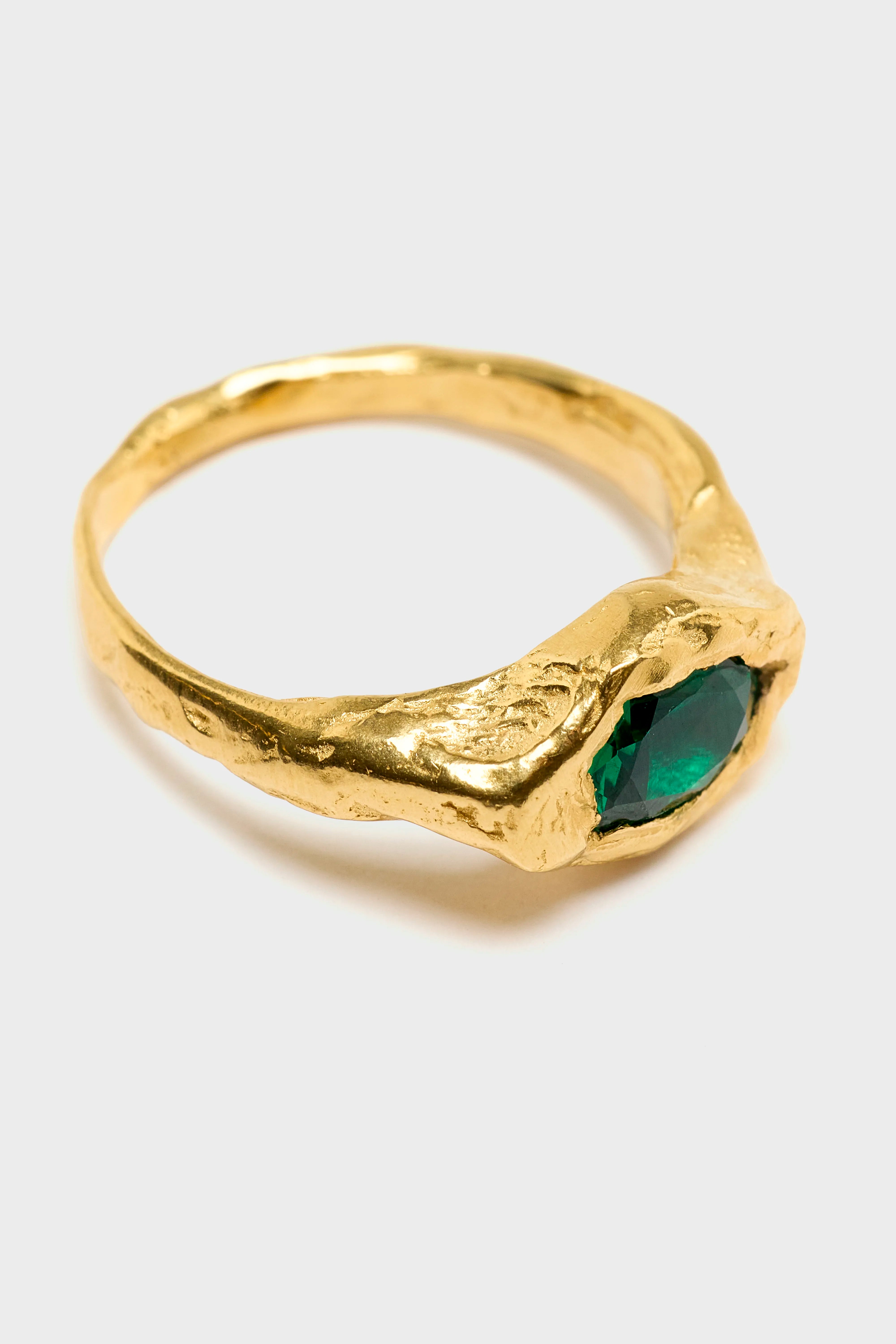 Faro Green Ring (242 / W / EMERALD)
