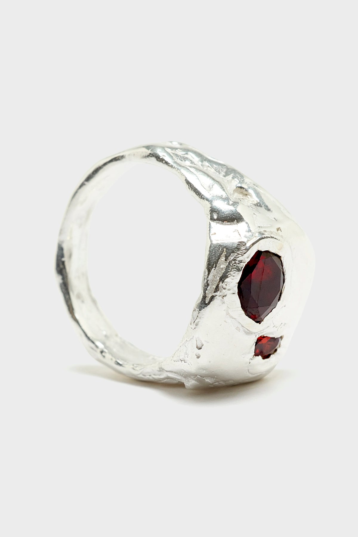 Bague Coco en Grenat Rouge (262 / W / SILVER)