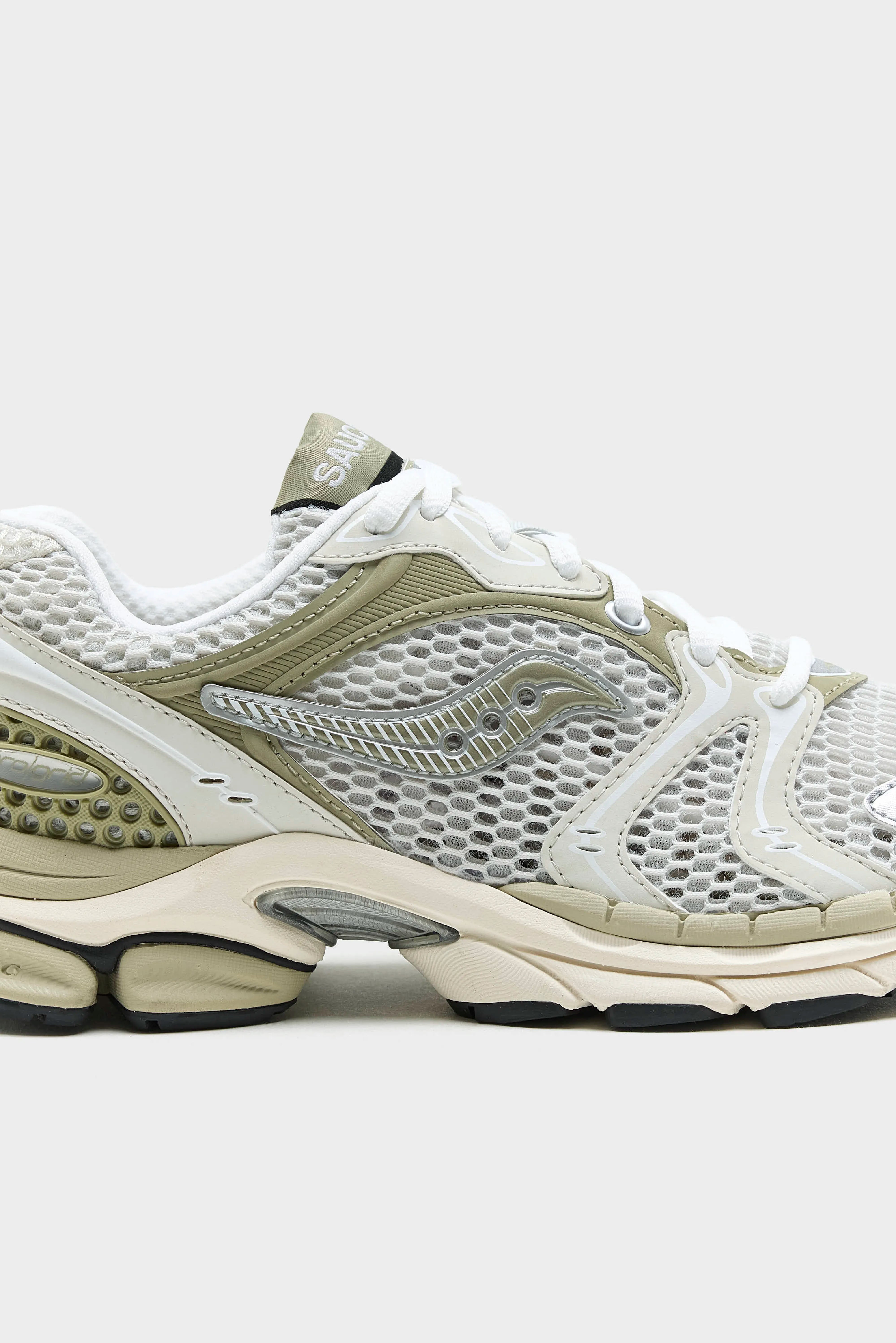 ProGrid Triumph 4 voor Dames (261 / W / WHITE)