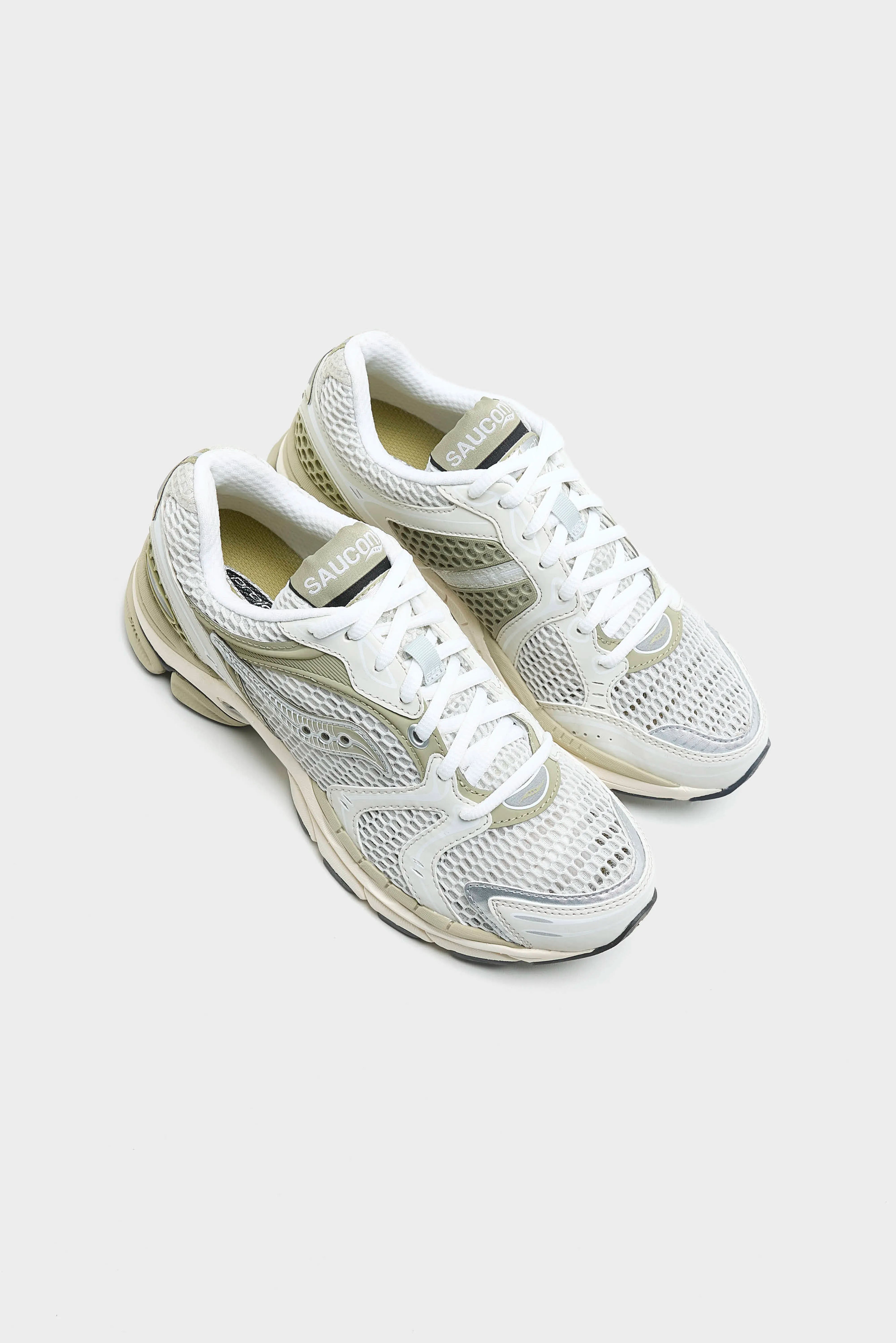 ProGrid Triumph 4 voor Dames (261 / W / WHITE)