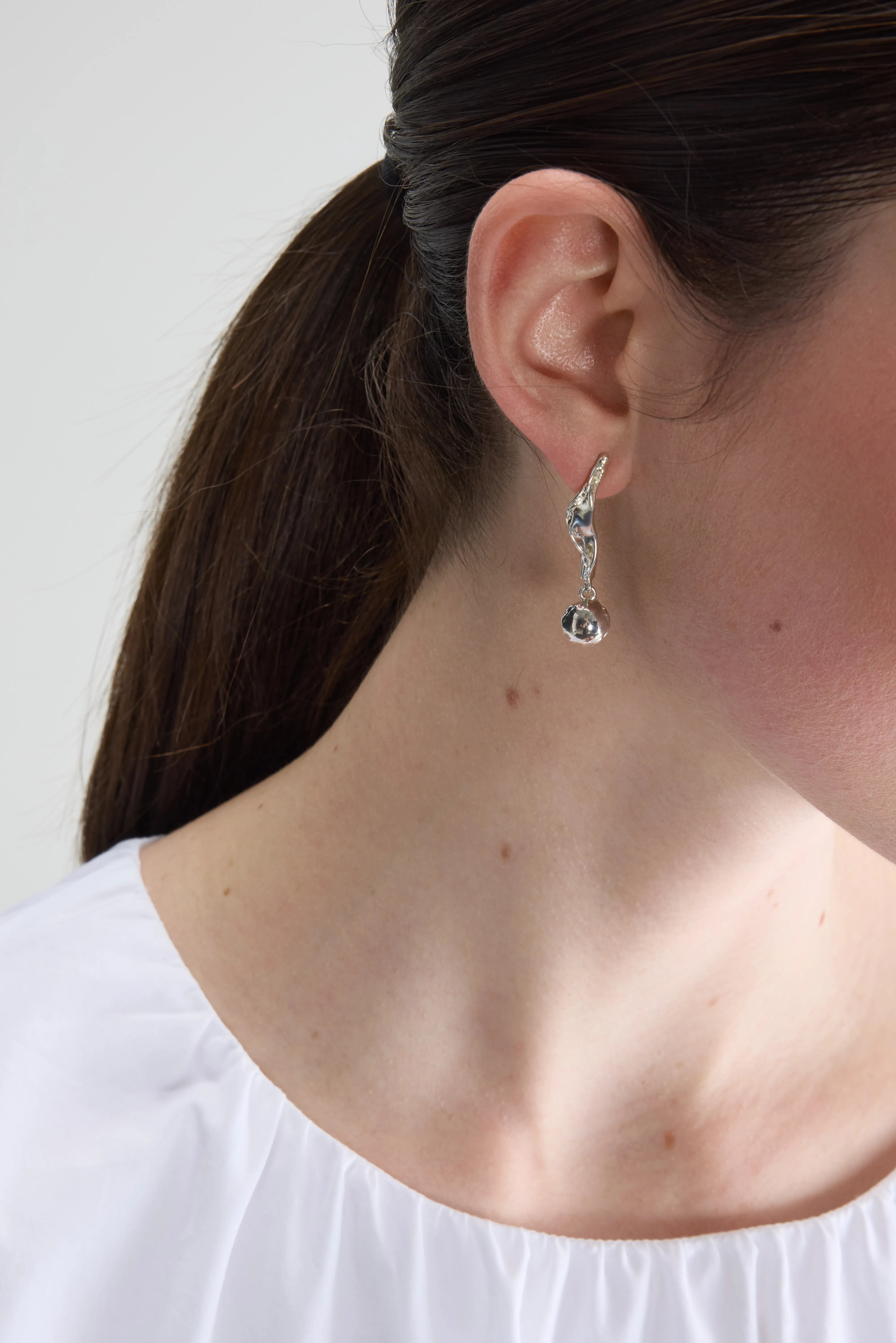 Arethusa Earrings (261 / W / SILVER)