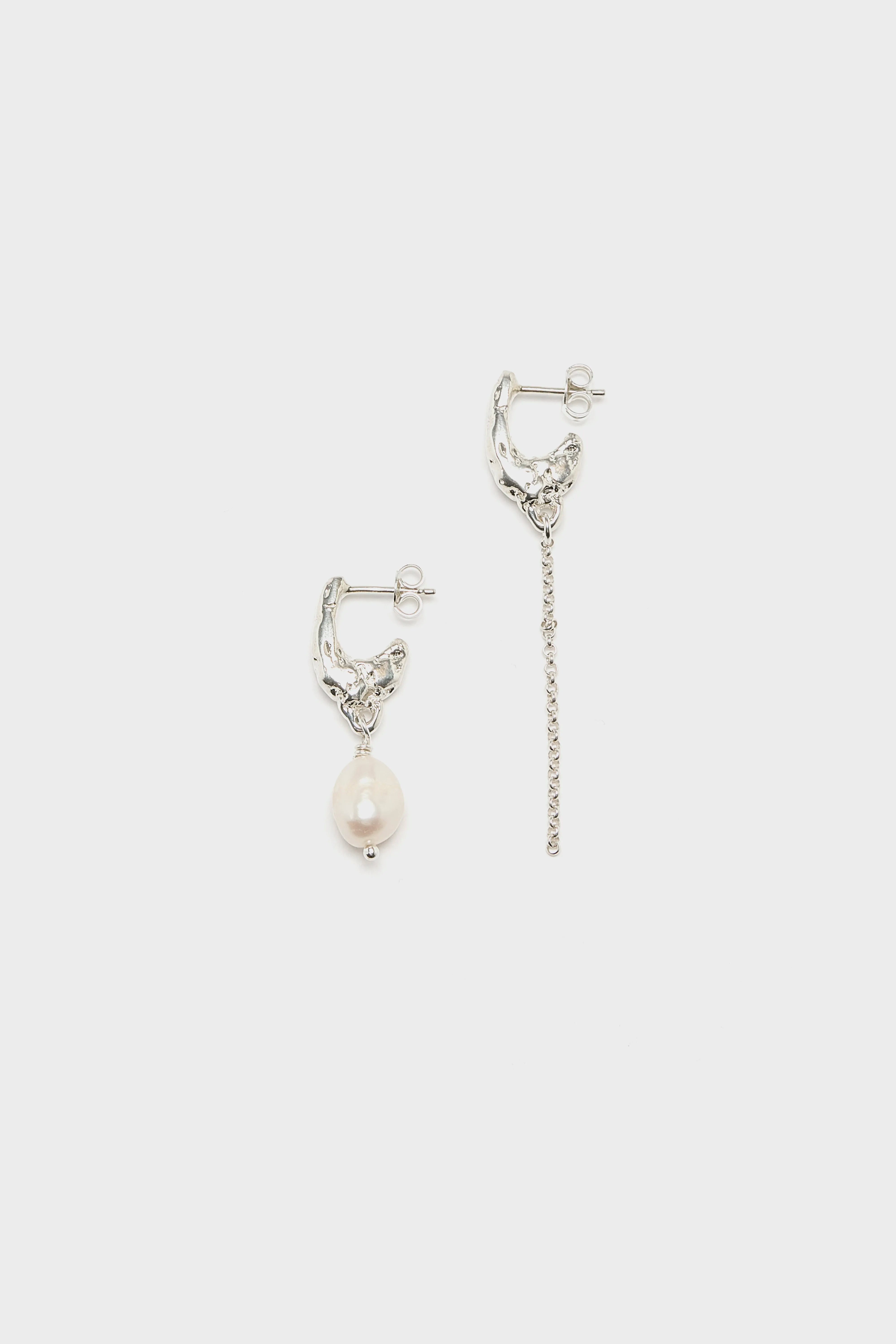 Deo Asymmetrische Oorknopjes (261 / W / SILVER)