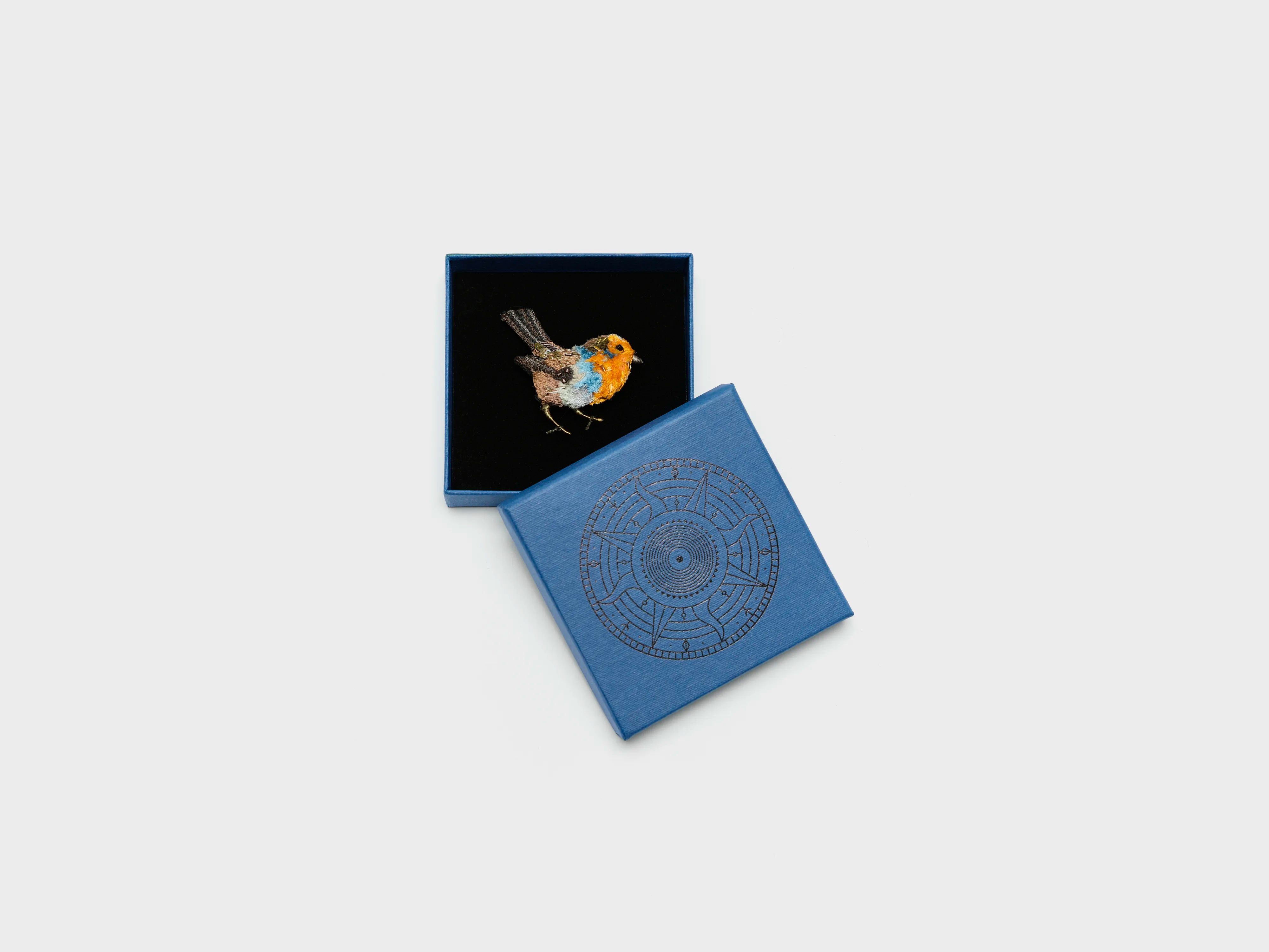 Robin Red Breast Brooch (251 / W / YELLOW)