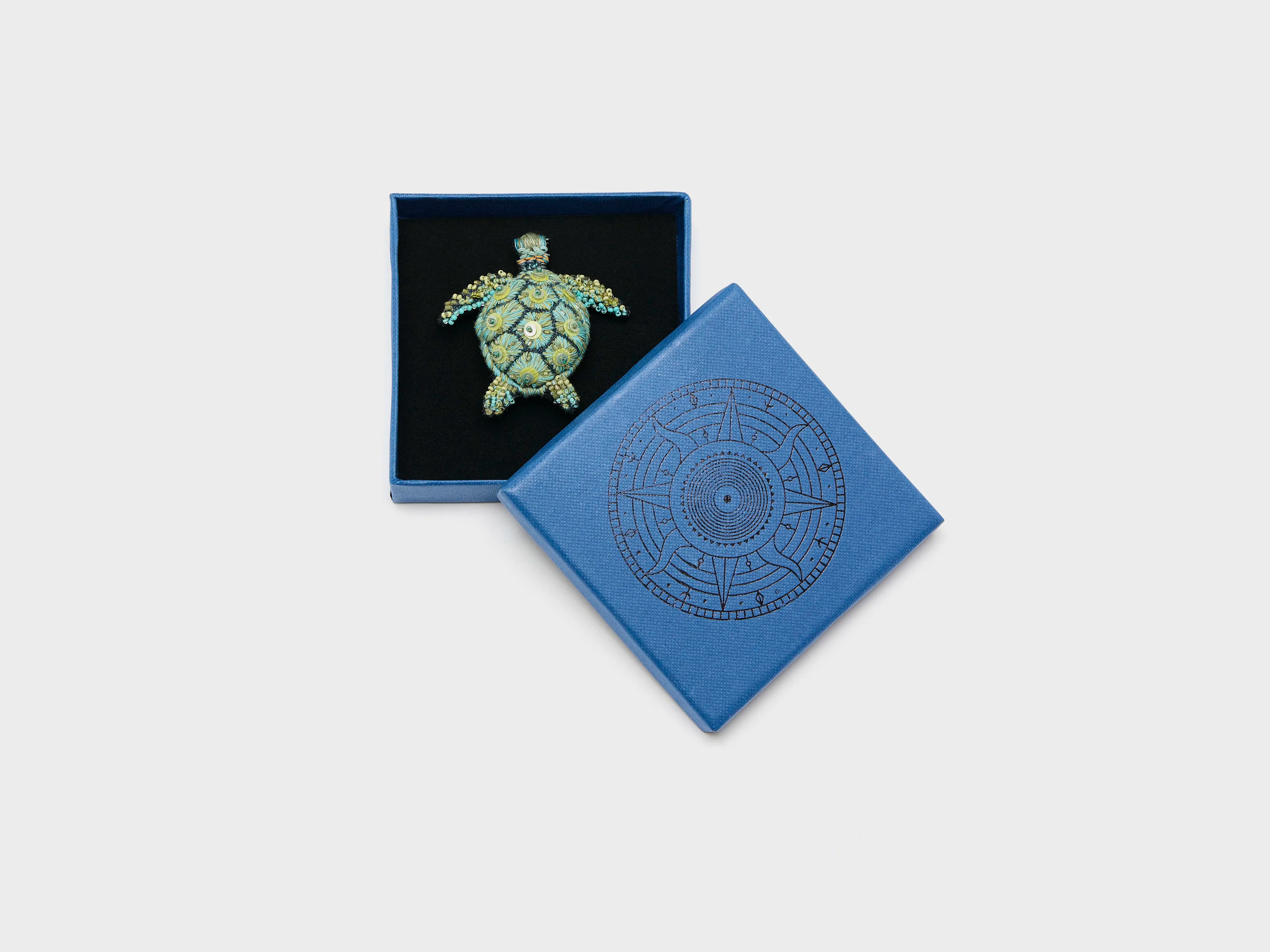 Pacific Sea Turtle Brooch Pin (261 / W / BLUE)