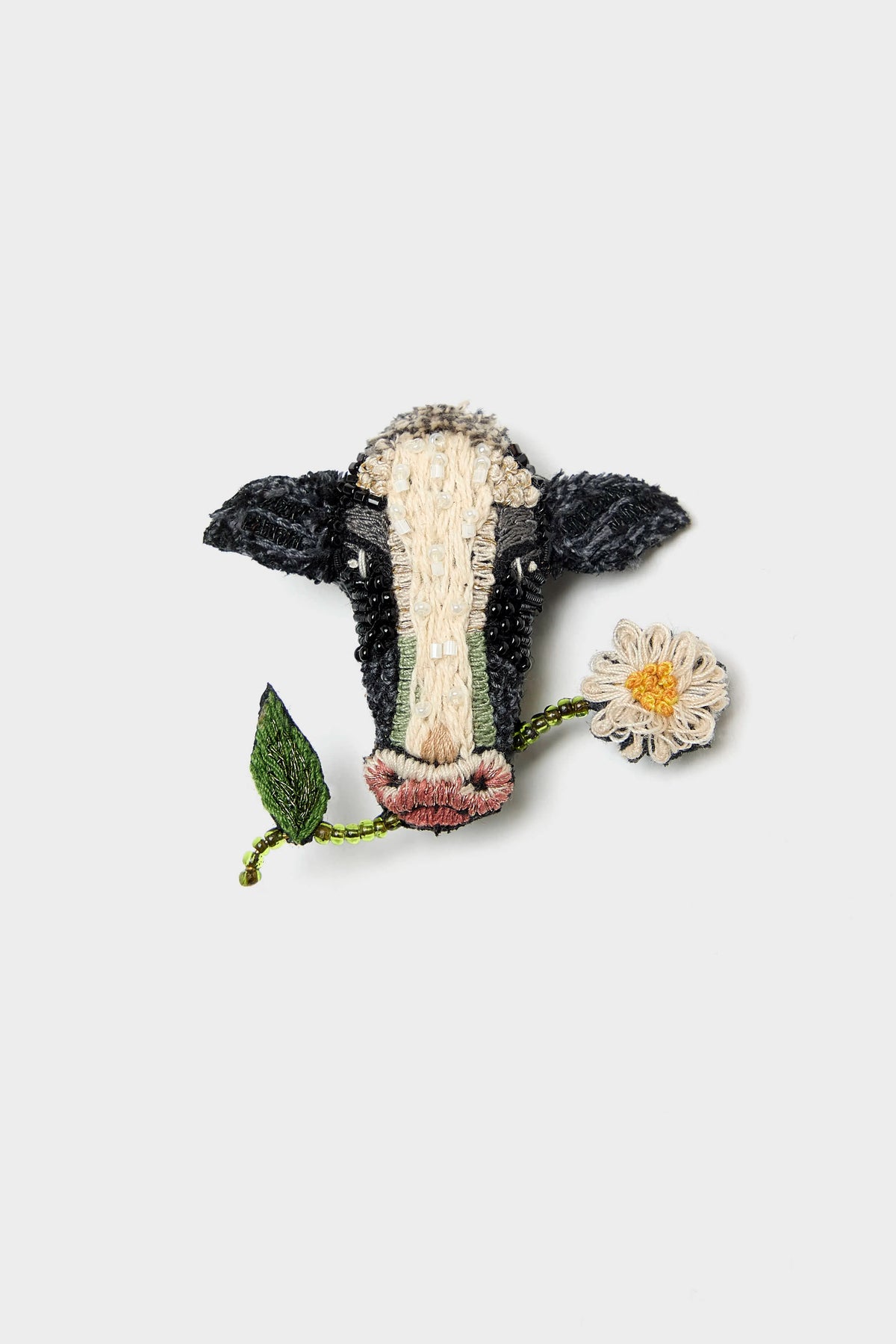 Happy Cow Brooch Pin (262 / W / BLACK/WHITE)