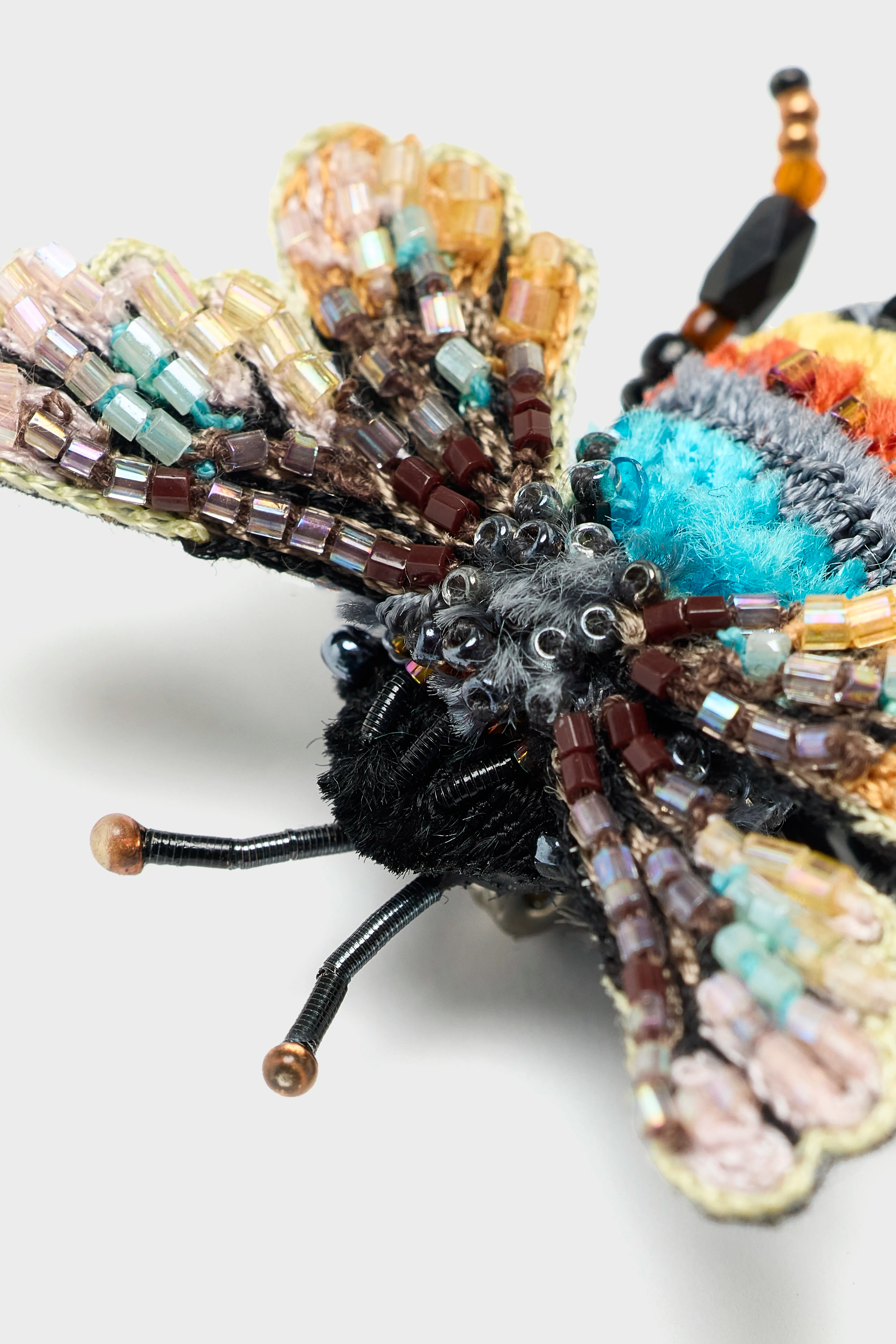 Striped Bee Brooch Pin (252 / W / MULTICOLOR)