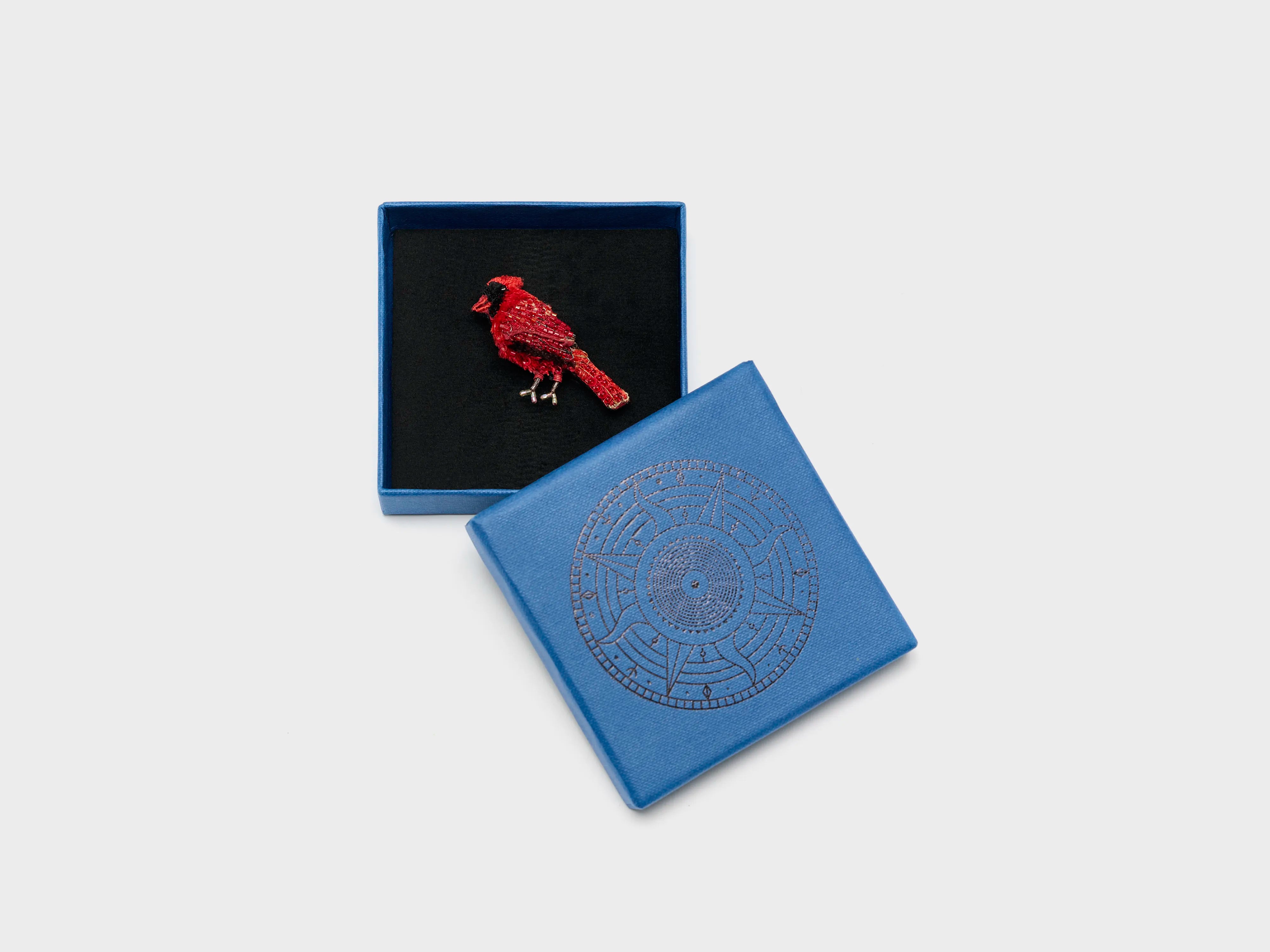 Common Cardinal Brooch Pin (252 / W / RED)