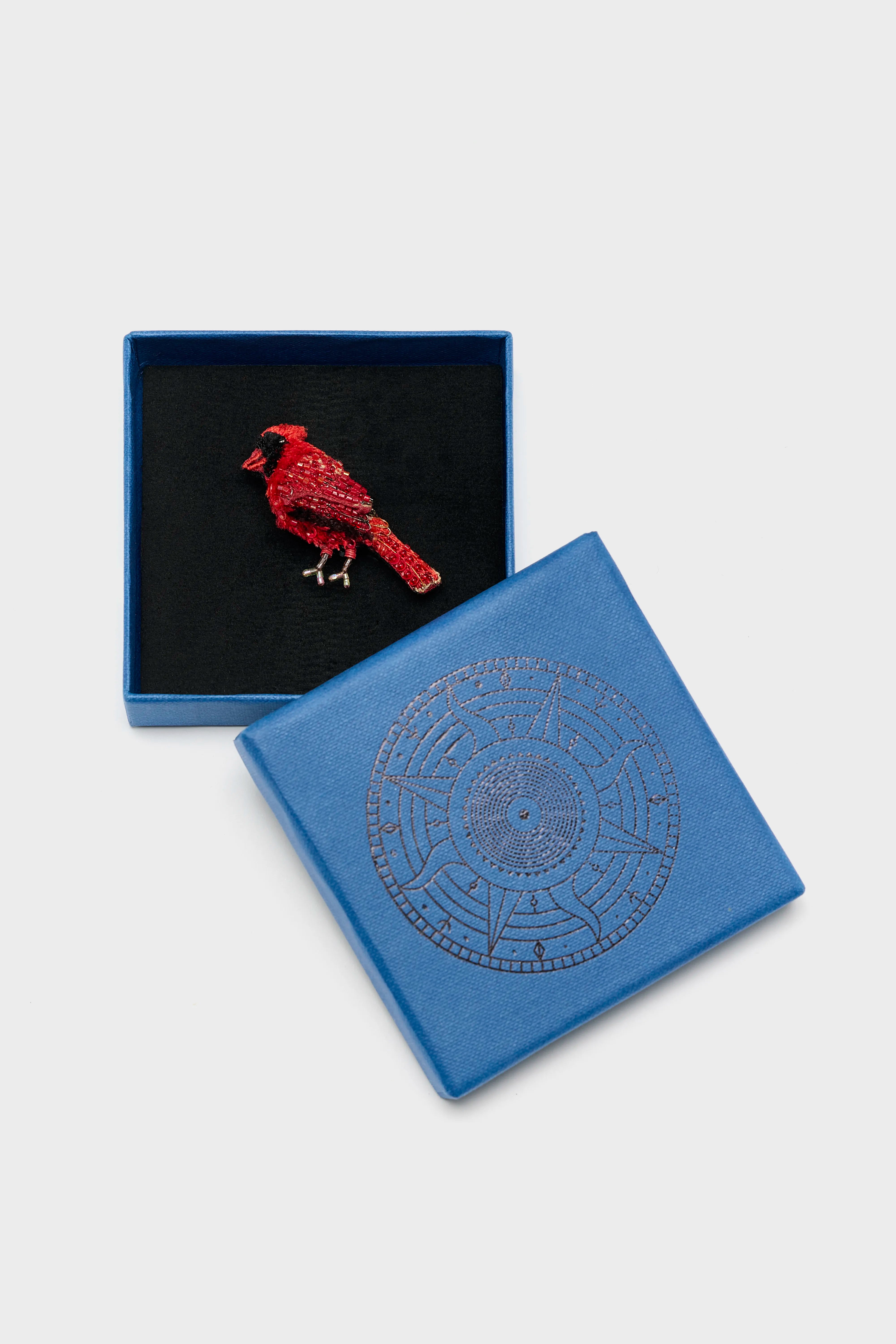 Common Cardinal Brooch Pin For Women | Bellerose