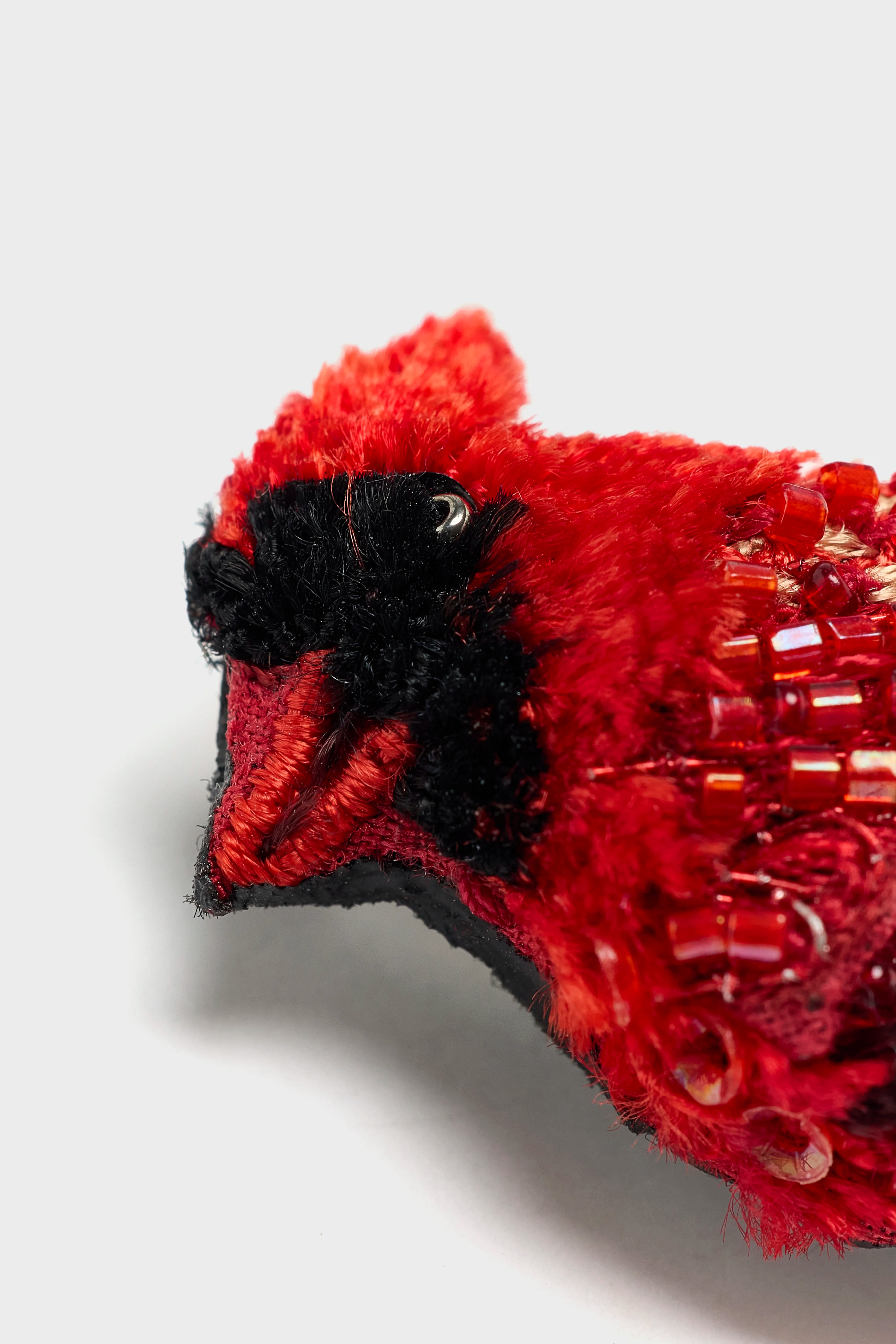 Common Cardinal Brooch Pin (252 / W / RED)