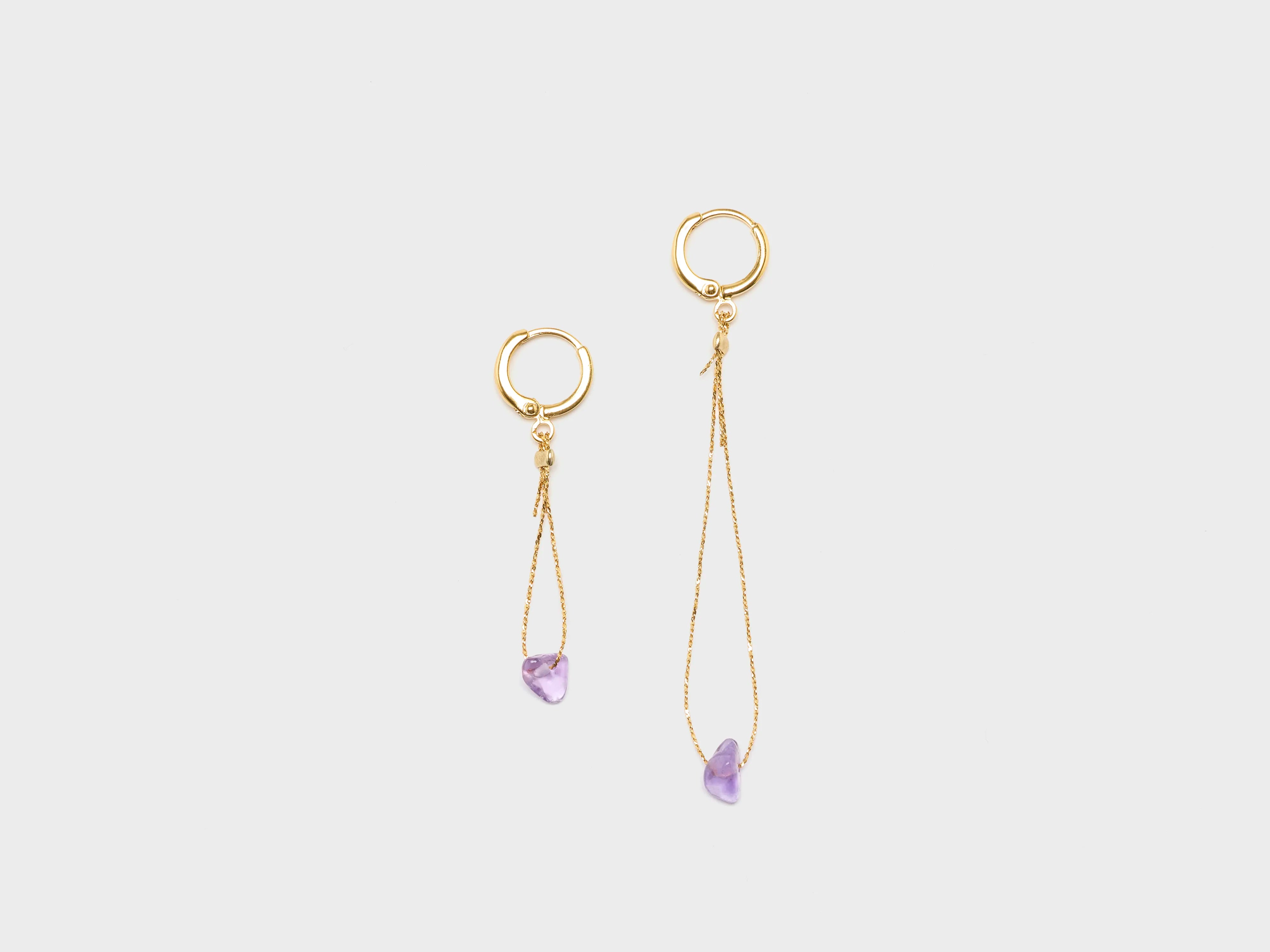 Lya Asymmetric Earrings (252 / W / PURPLE)