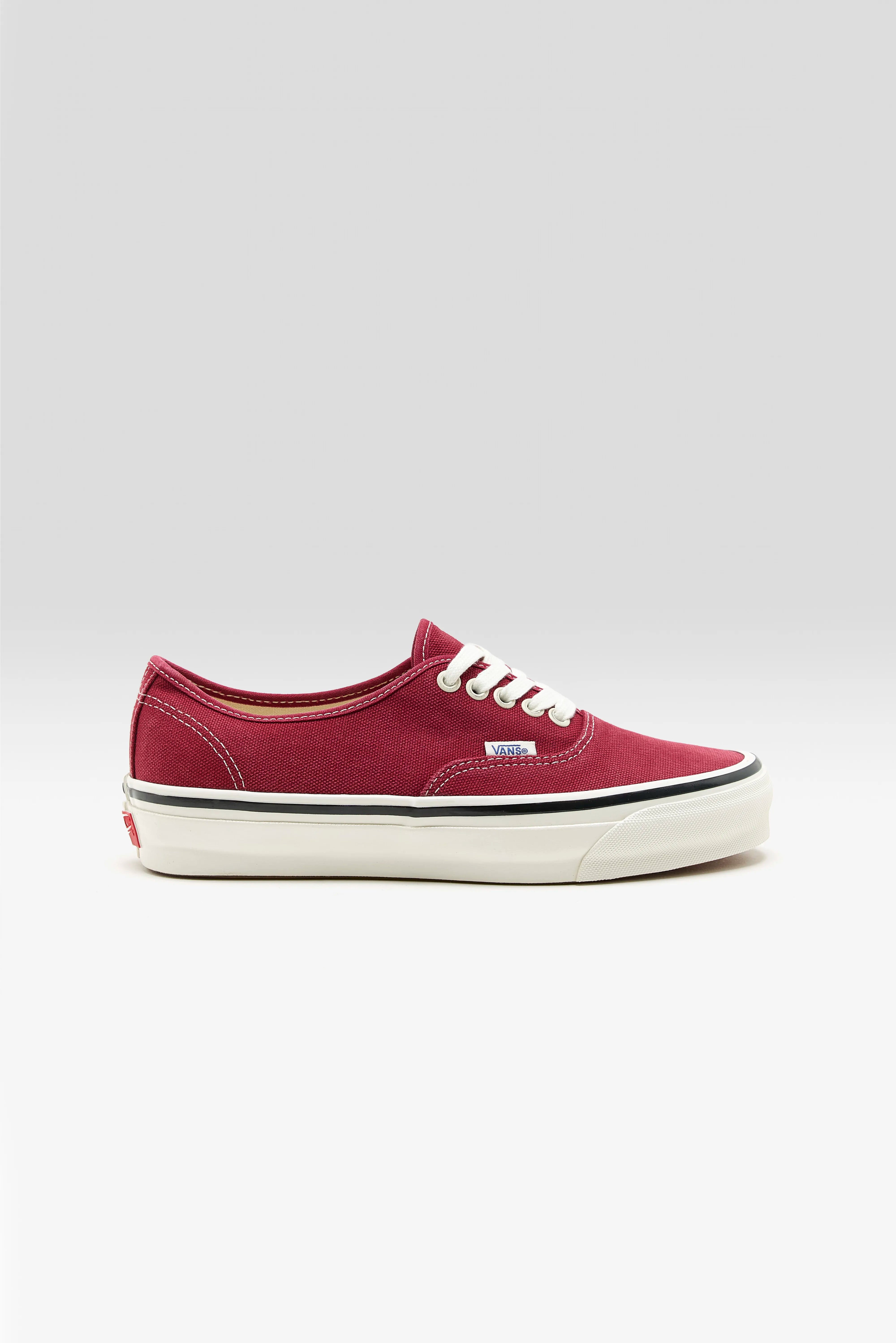 LX Authentic 44 pour Femmes  (252 / W / RED)