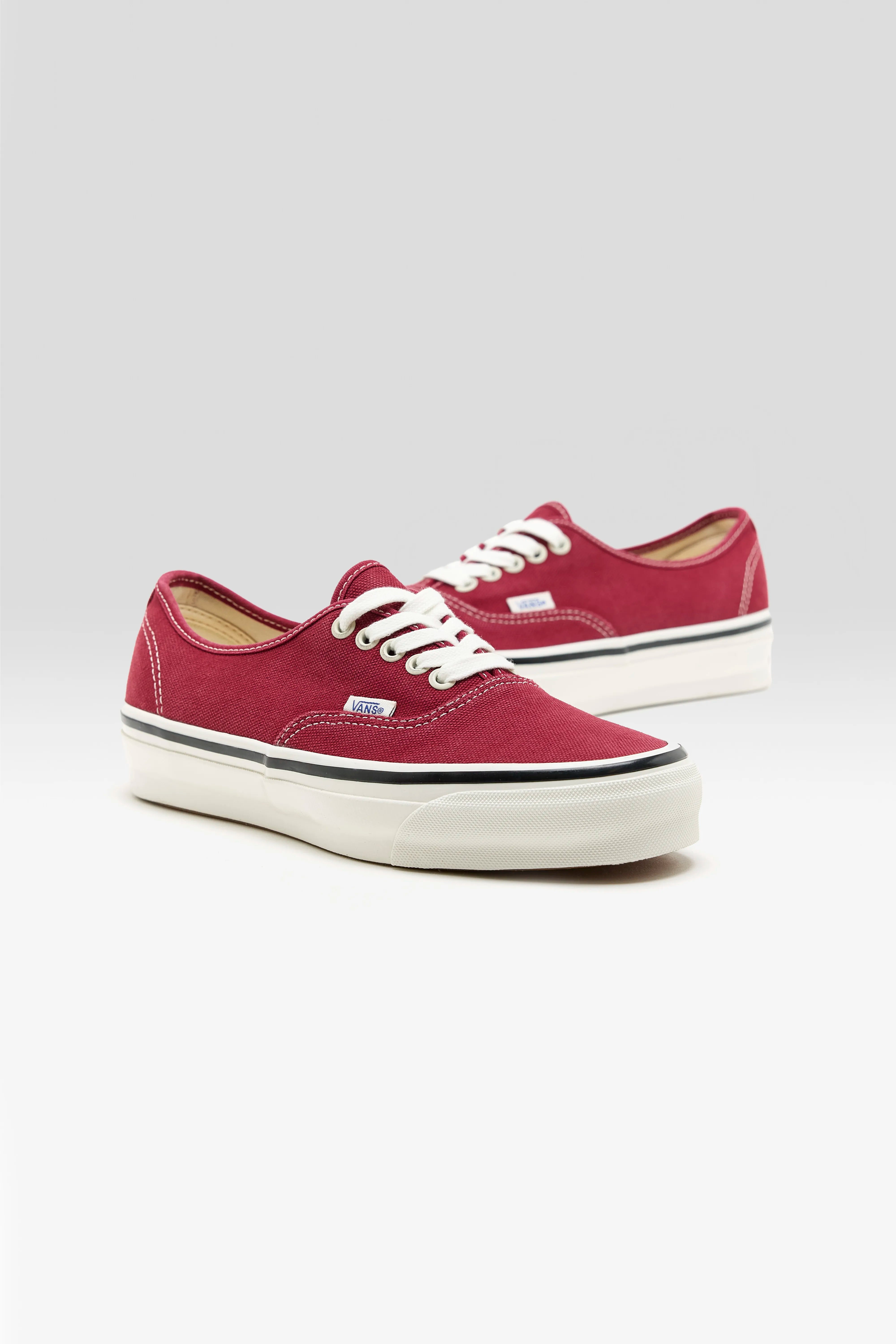 LX Authentic 44 pour Femmes  (252 / W / RED)