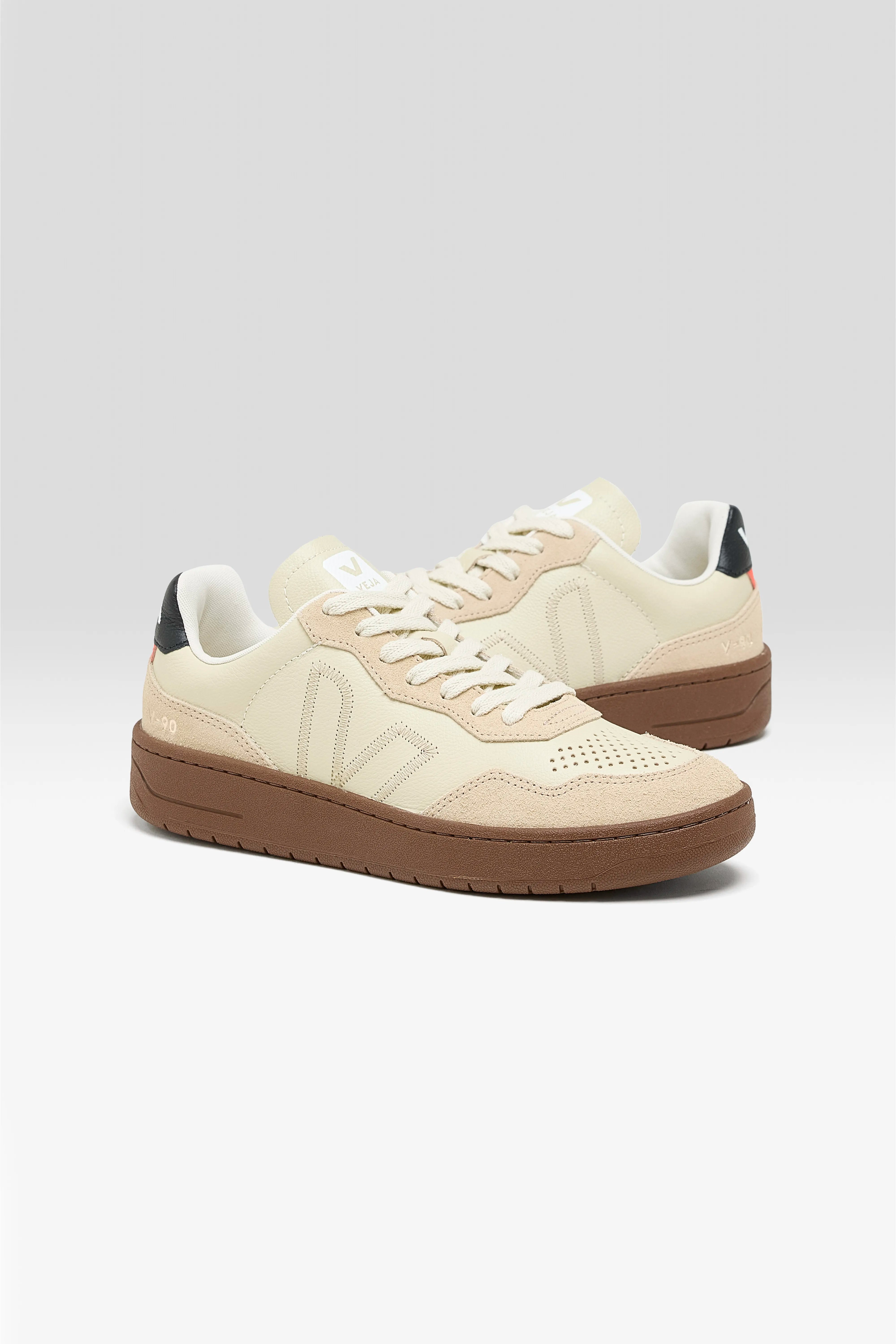 V-90 O.T. Leather voor dames (251 / W / ALMOND)
