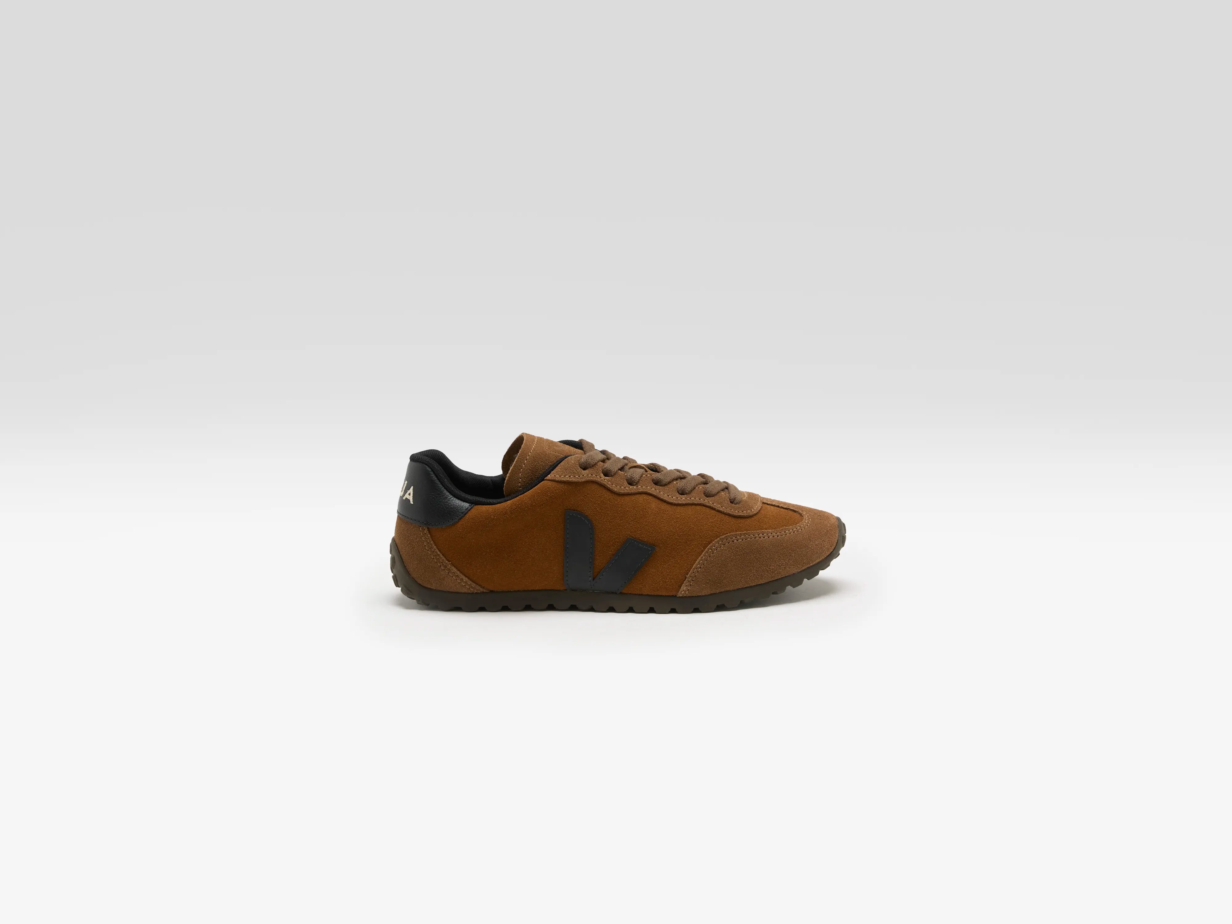 GT for Women (262 / W / CAMEL)