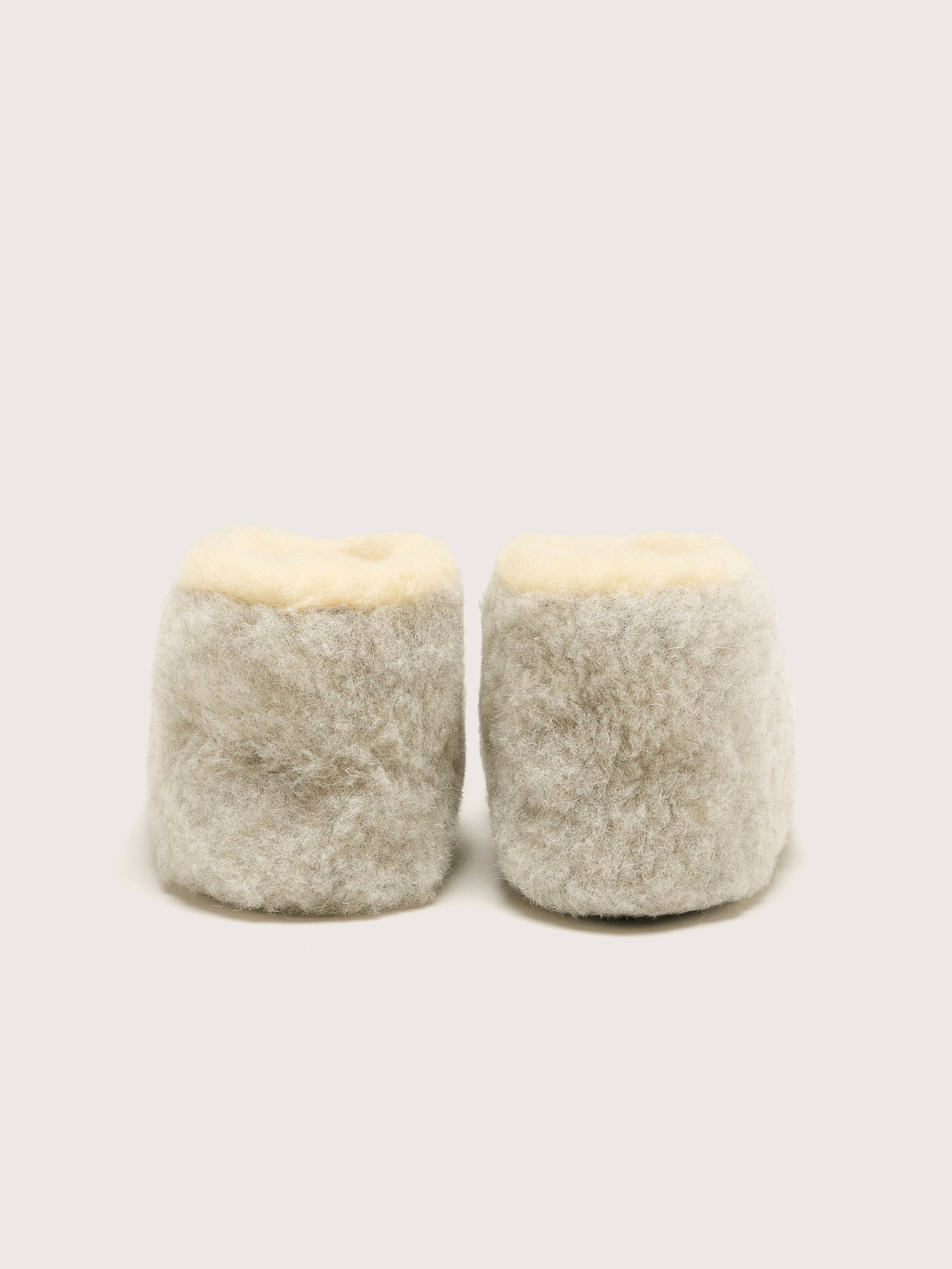 Pantoufles Comfy (242 / W / LIGHT GREY)